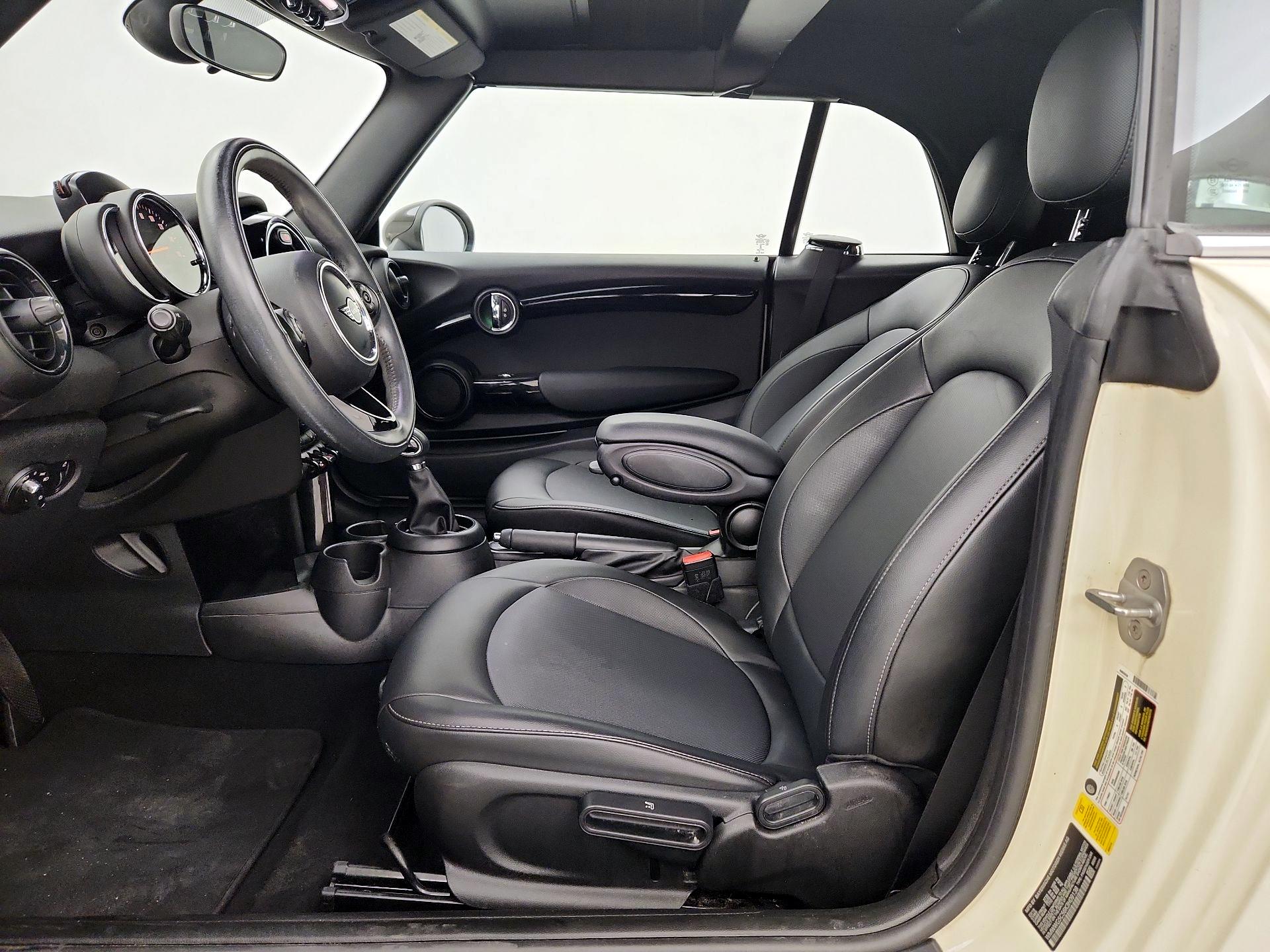 Thumbnail: 2019 MINI Cooper - 11