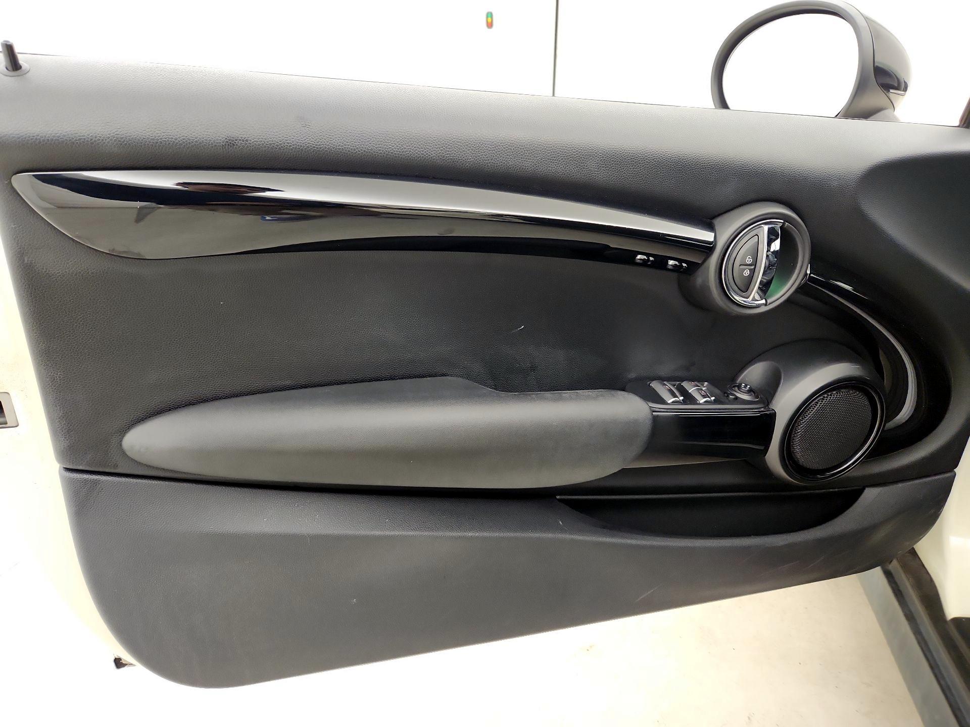 Thumbnail: 2019 MINI Cooper - 12