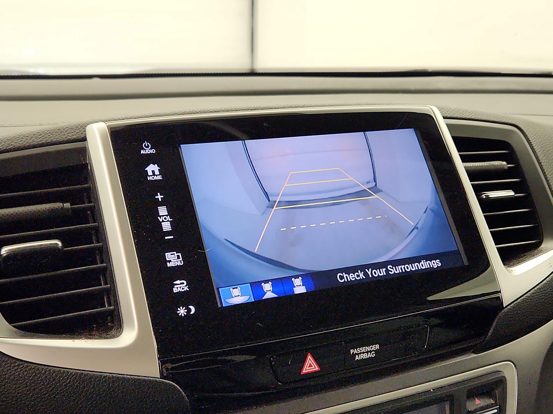 Thumbnail: 2017 Honda Ridgeline - 15