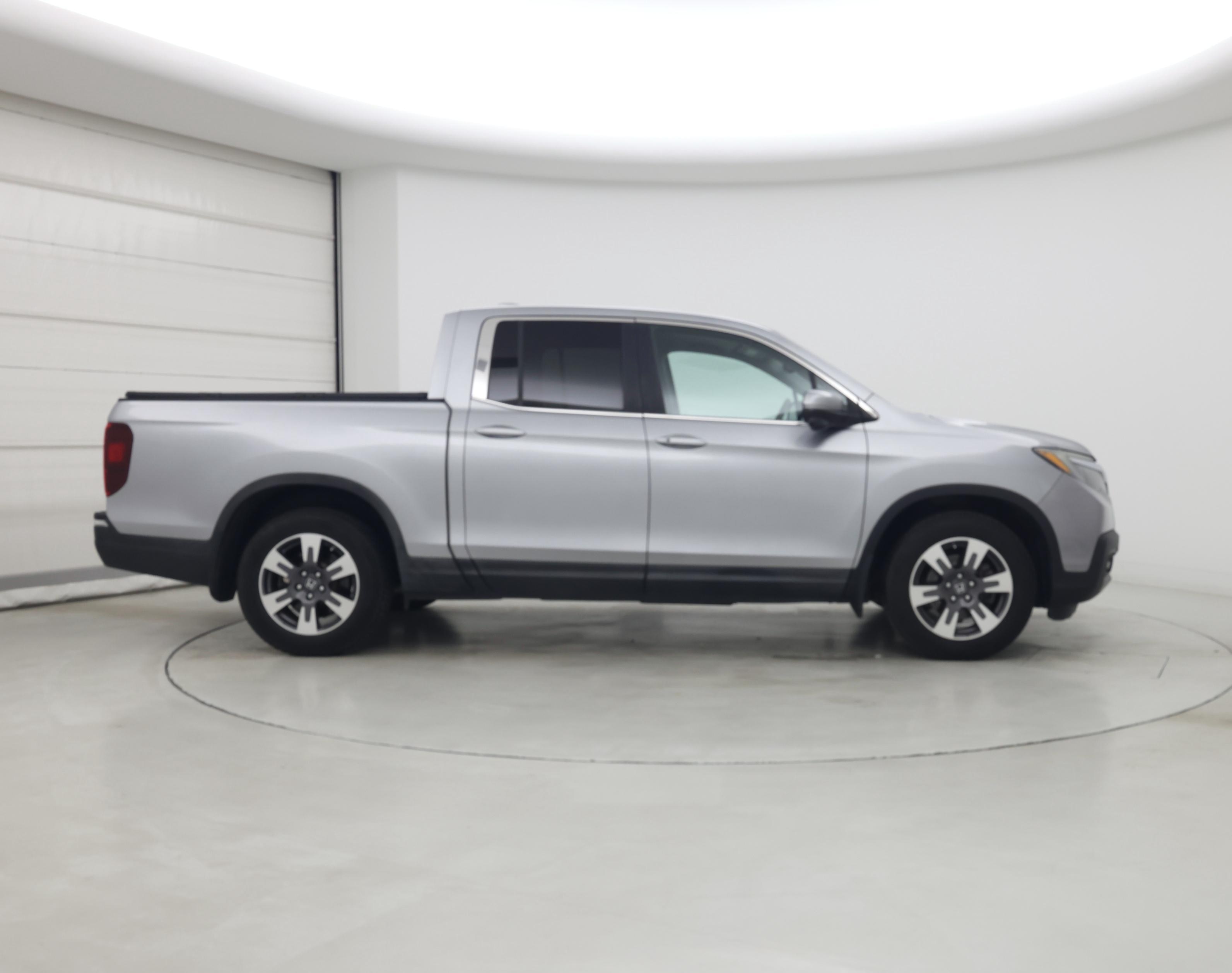 Thumbnail: 2017 Honda Ridgeline - 7