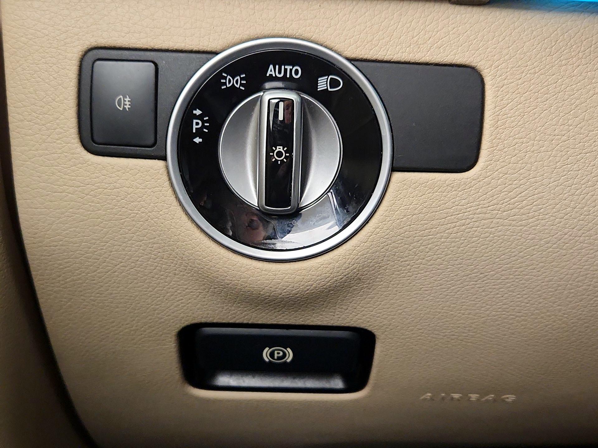 Thumbnail: 2016 Mercedes-Benz GLE - 13