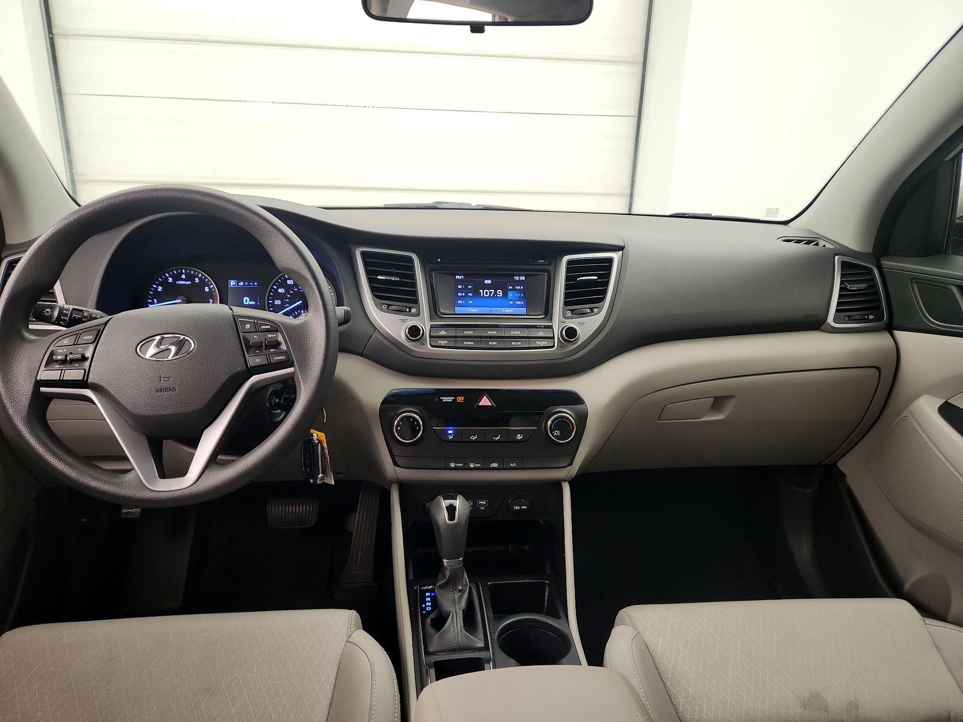 Thumbnail: 2017 Hyundai Tucson - 9