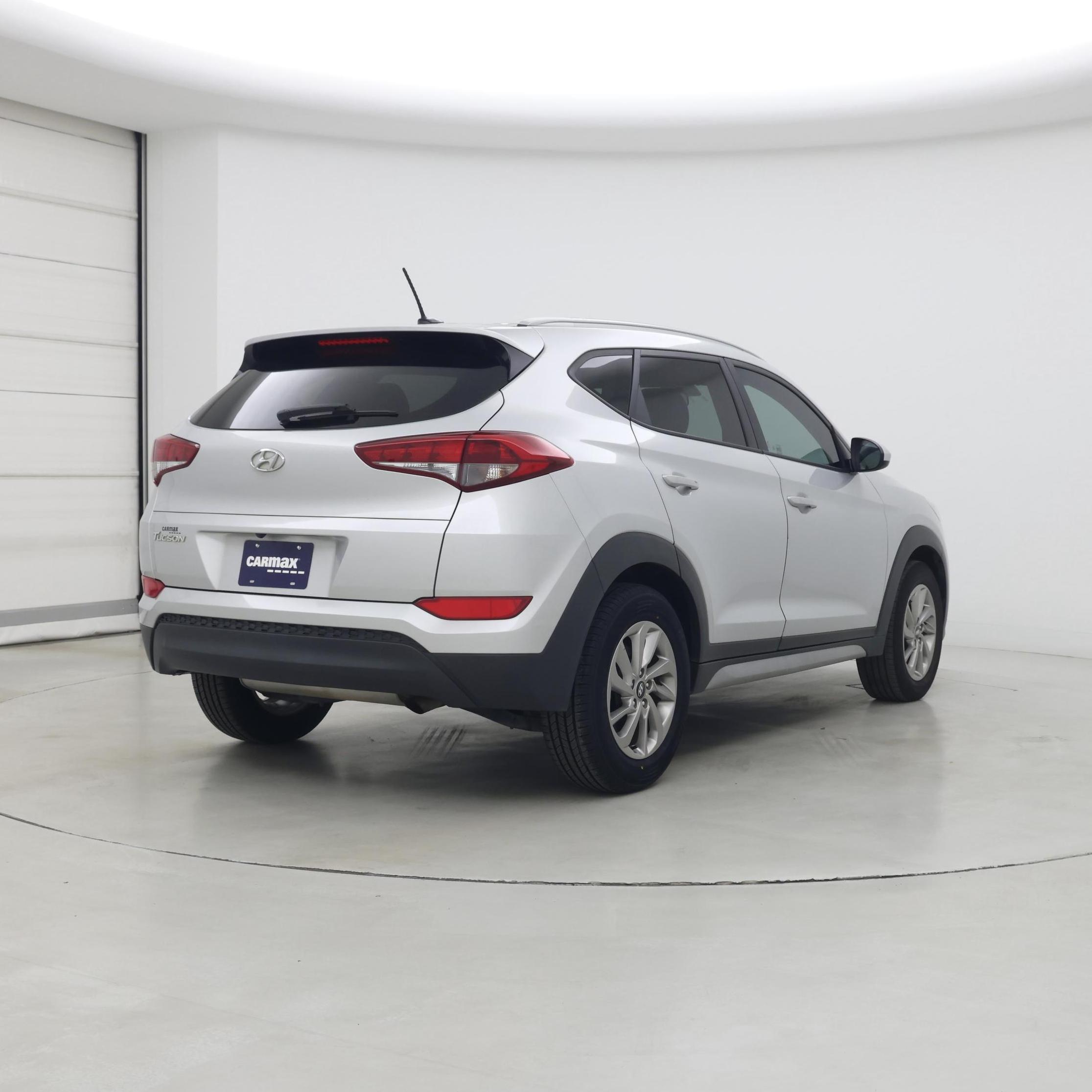 Thumbnail: 2017 Hyundai Tucson - 8