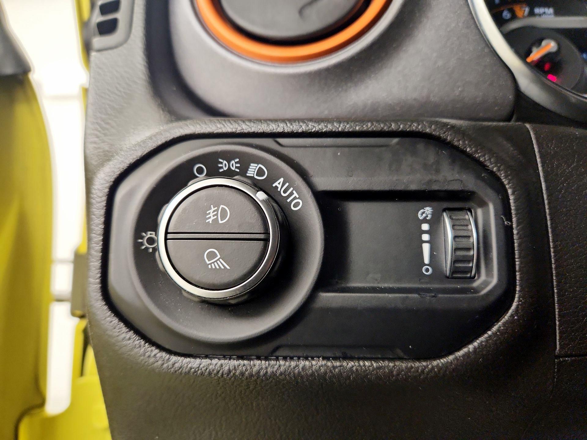 Thumbnail: 2023 Jeep Gladiator - 13