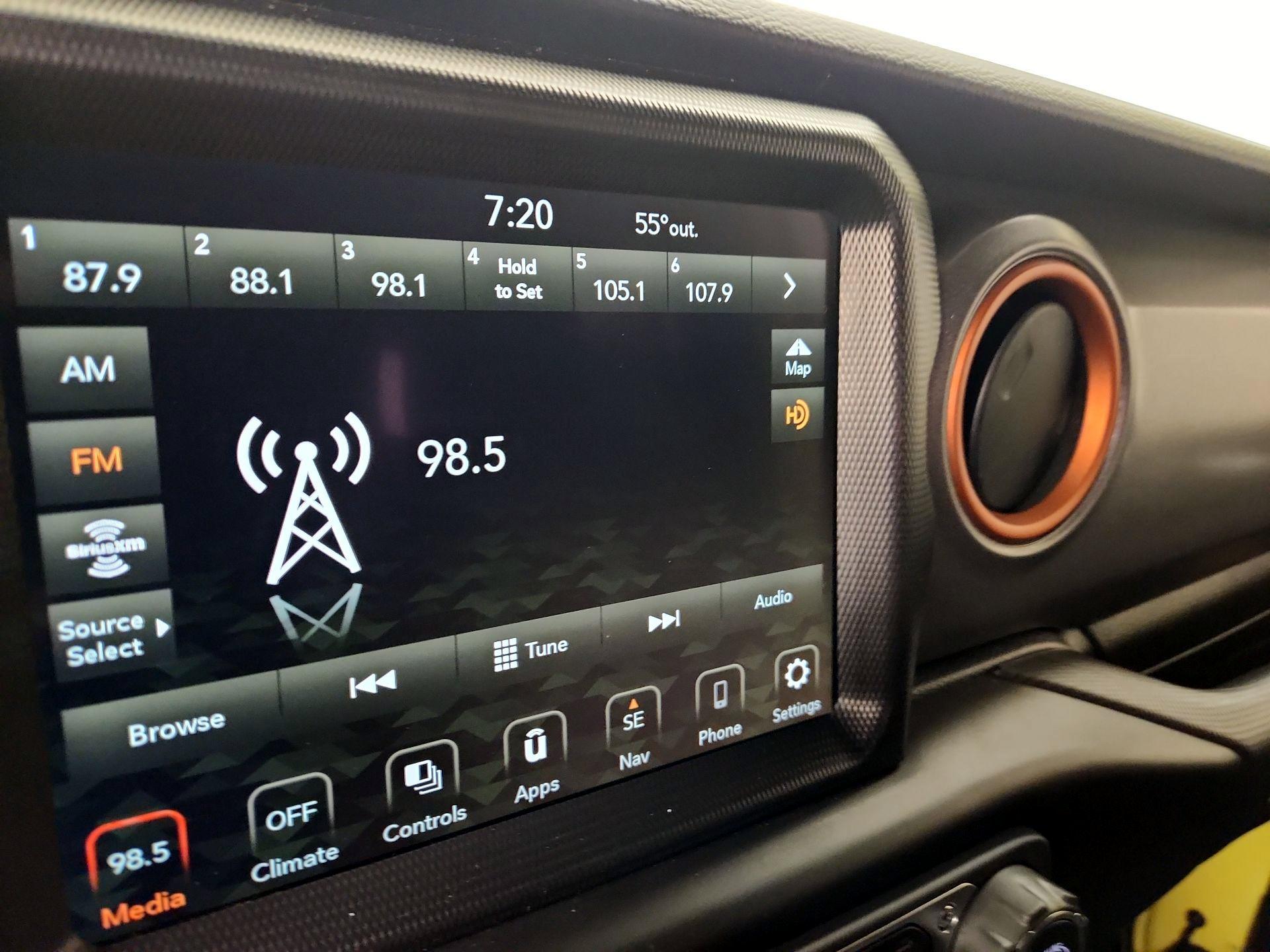 Thumbnail: 2023 Jeep Gladiator - 16