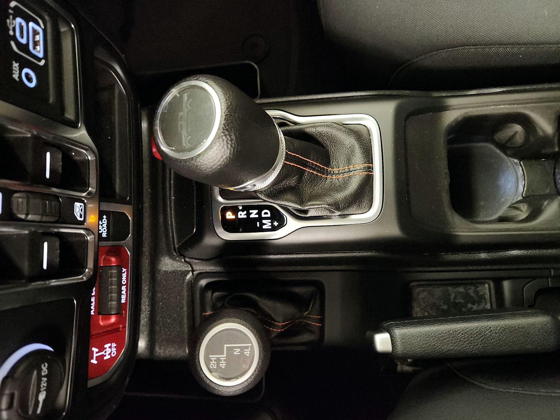 Thumbnail: 2023 Jeep Gladiator - 18