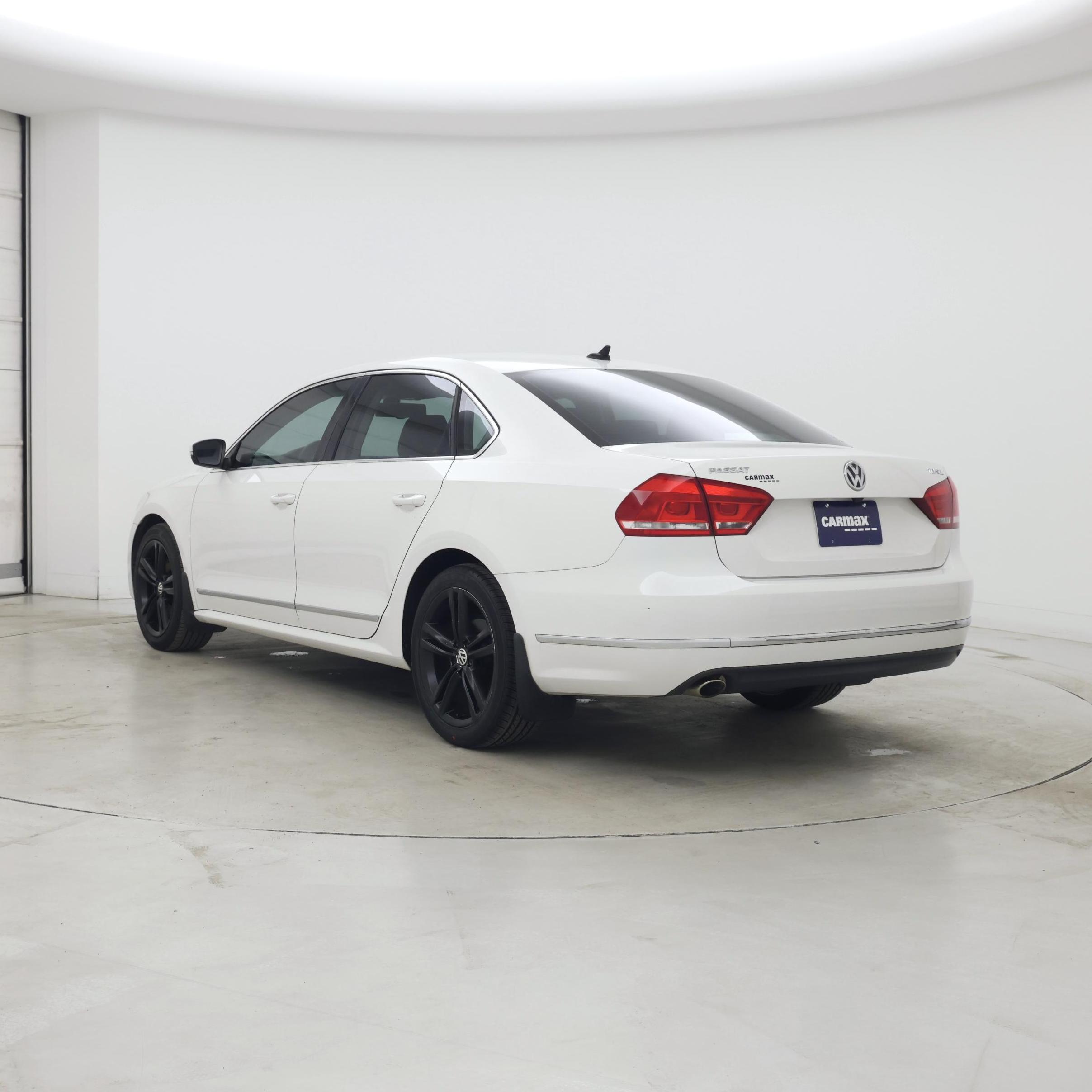 Thumbnail: 2015 Volkswagen Passat - 2