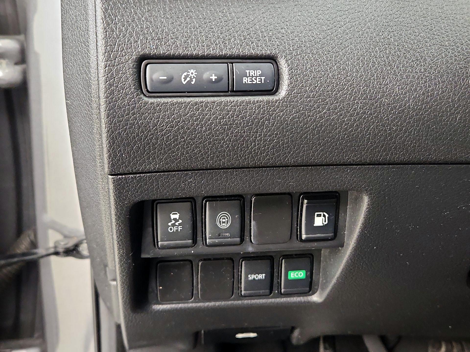 Thumbnail: 2020 Nissan Rogue - 13