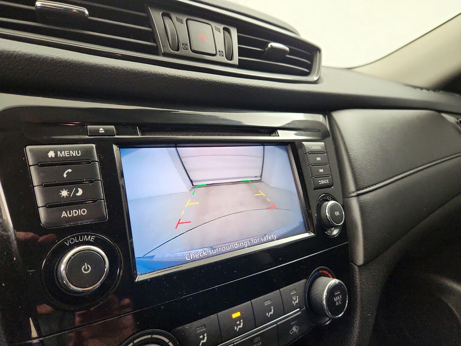 Thumbnail: 2020 Nissan Rogue - 14