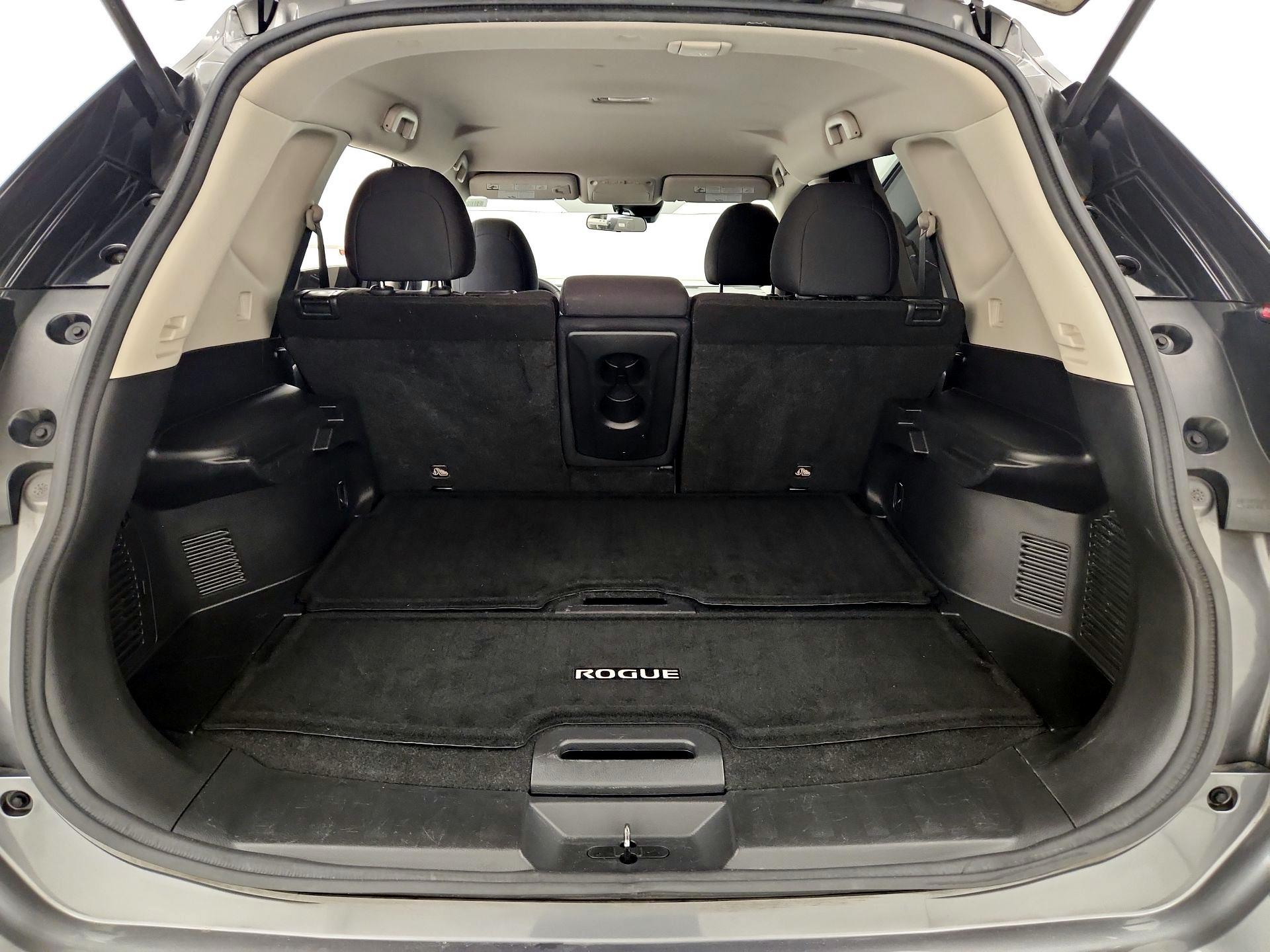 Thumbnail: 2020 Nissan Rogue - 20