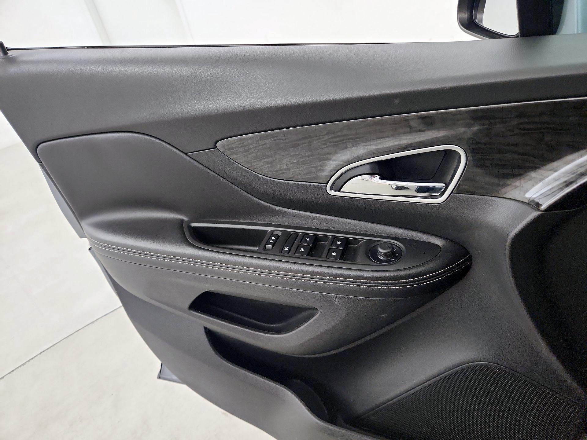 Thumbnail: 2015 Buick Encore - 12