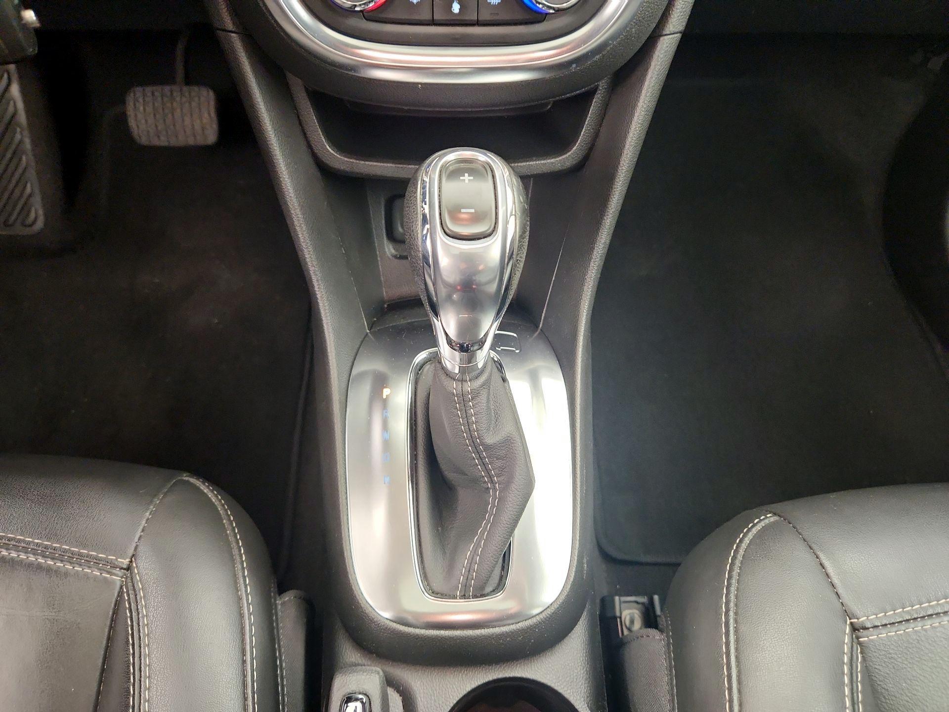 Thumbnail: 2015 Buick Encore - 18