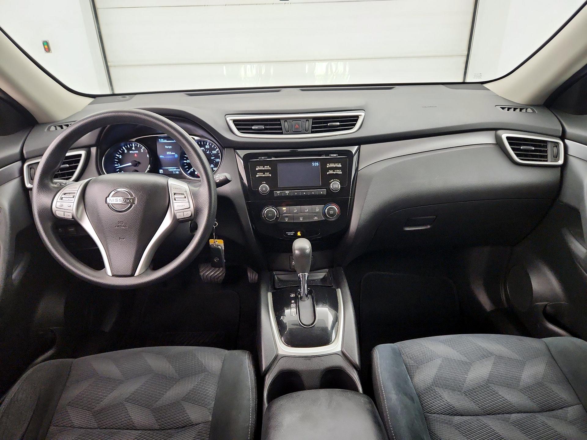 Thumbnail: 2016 Nissan Rogue - 9