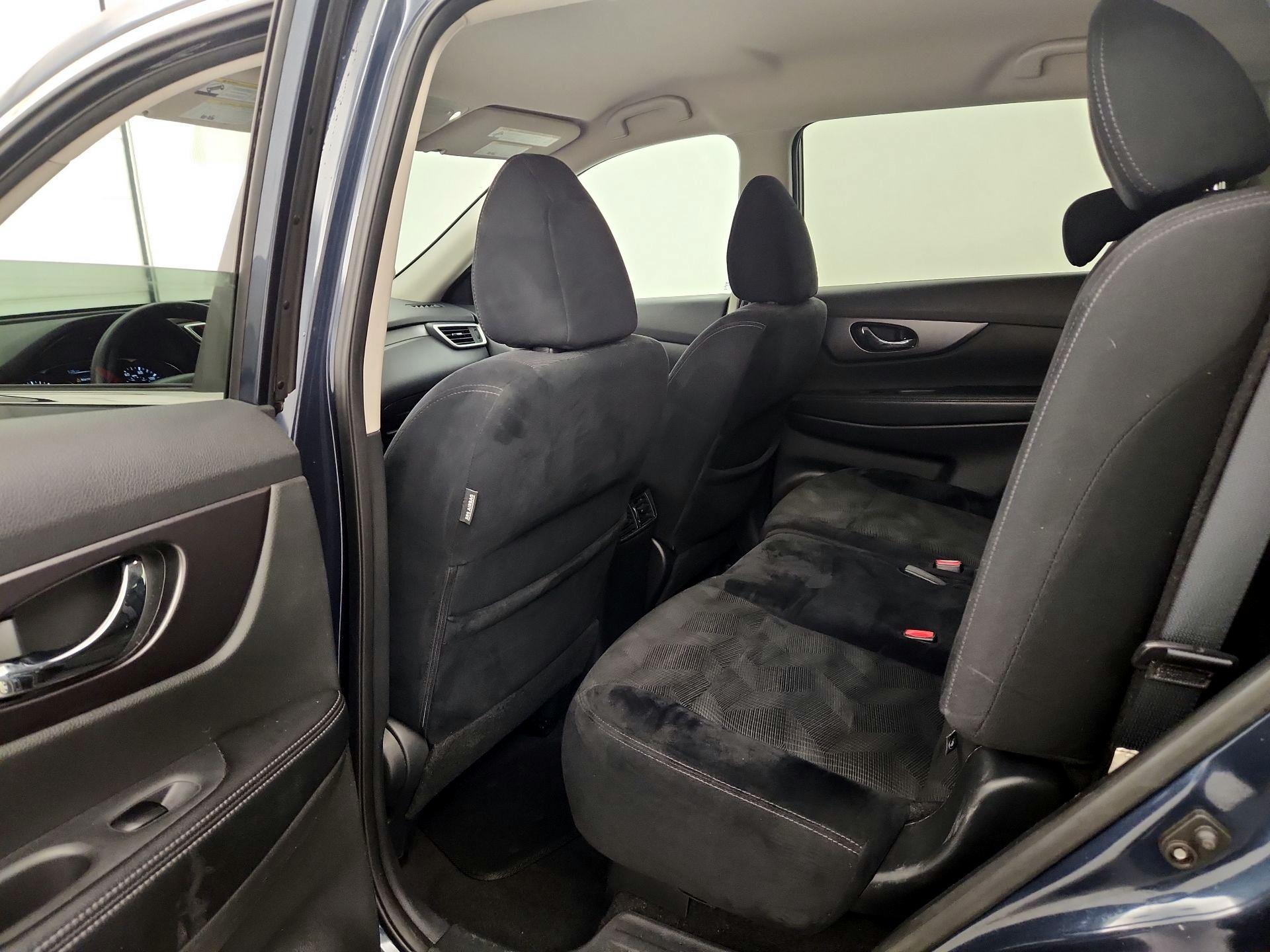 Thumbnail: 2016 Nissan Rogue - 19