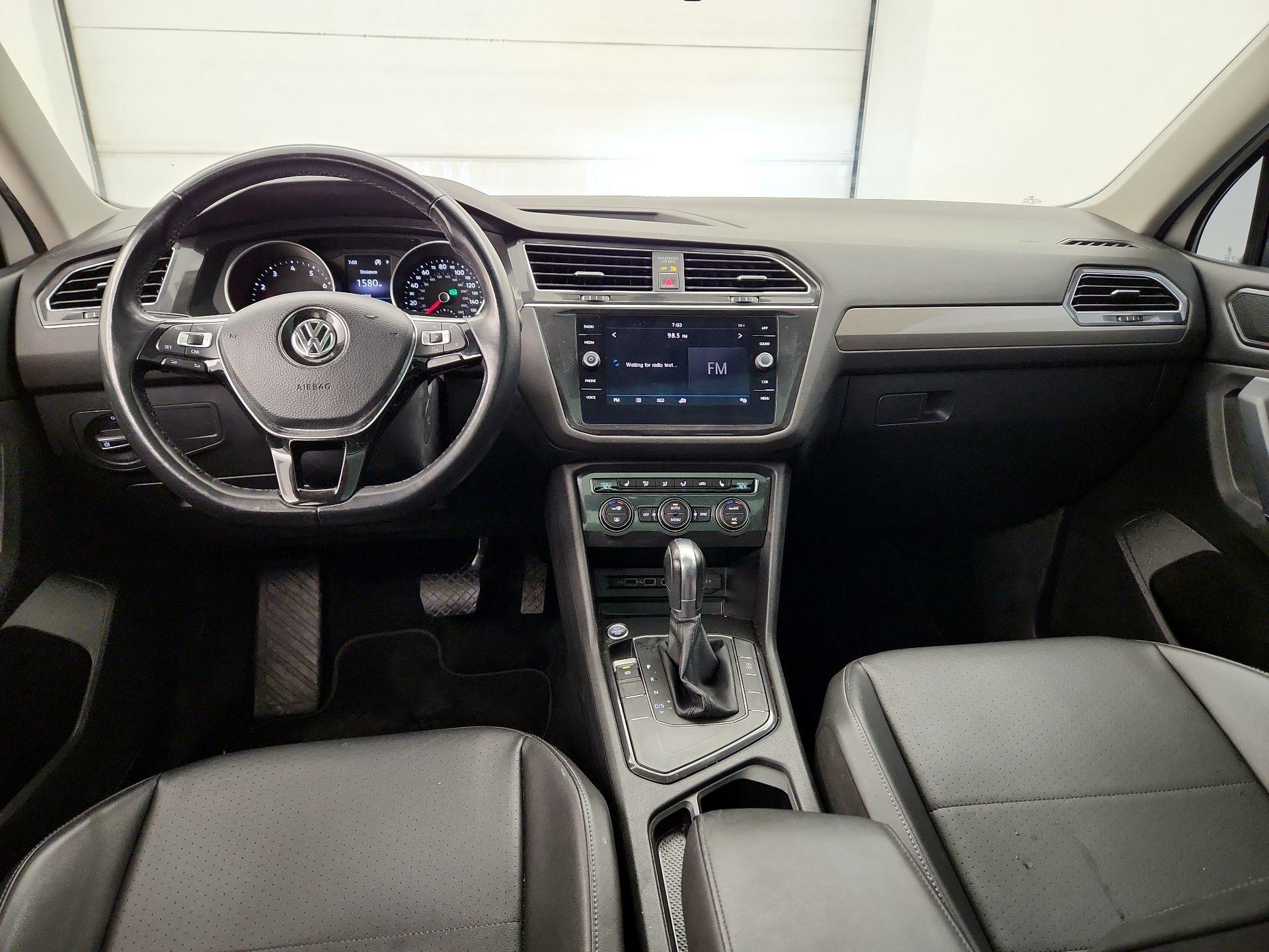 Thumbnail: 2018 Volkswagen Tiguan - 9