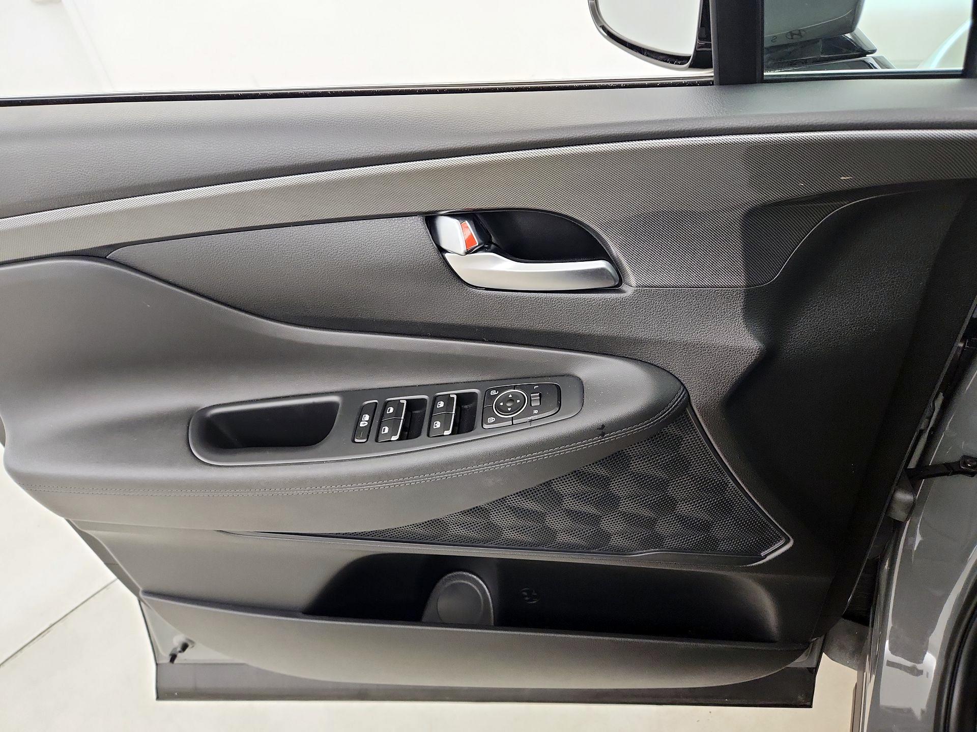 Thumbnail: 2023 Hyundai Santa Fe - 12