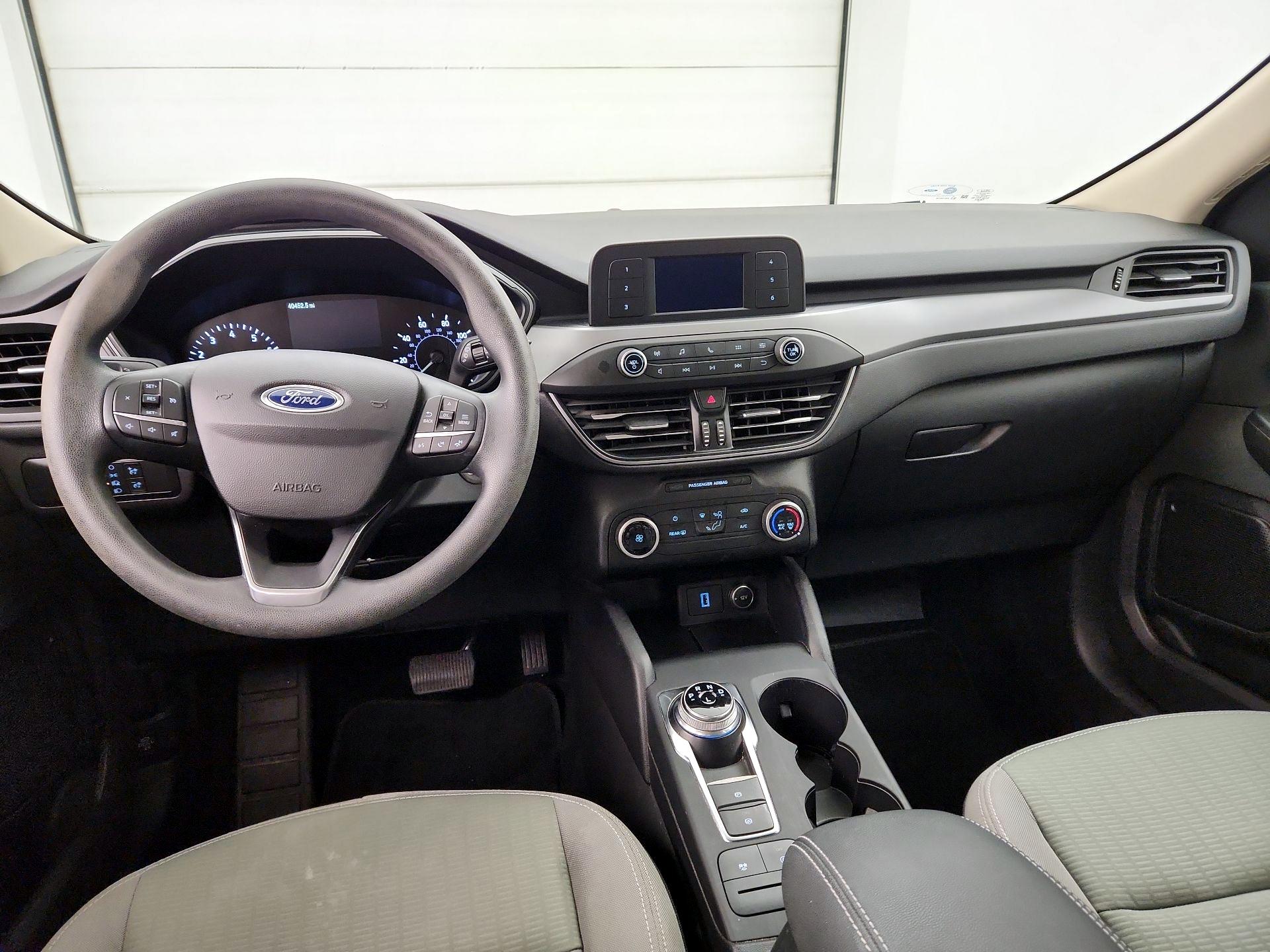 Thumbnail: 2020 Ford Escape - 9