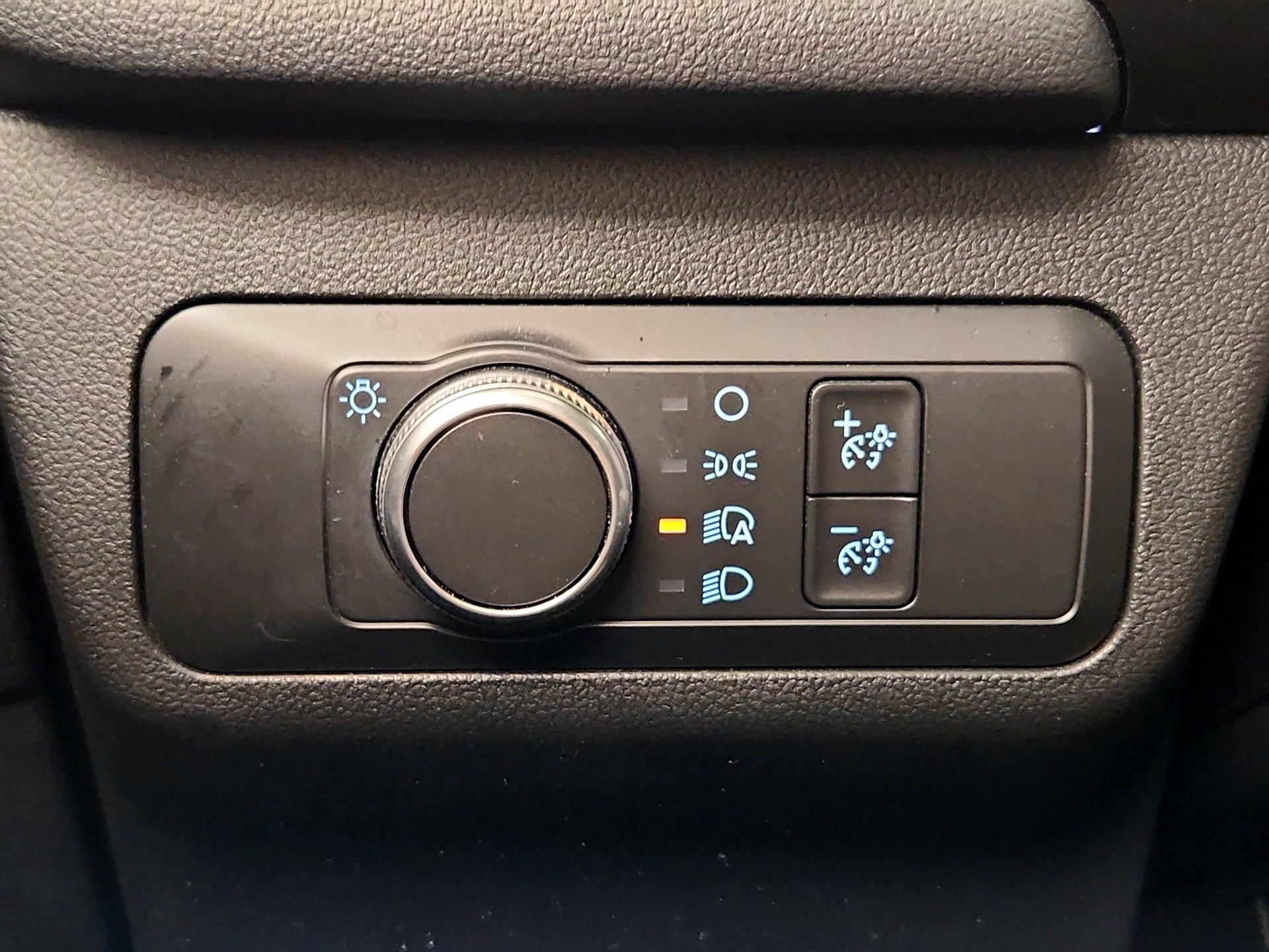 Thumbnail: 2020 Ford Escape - 13