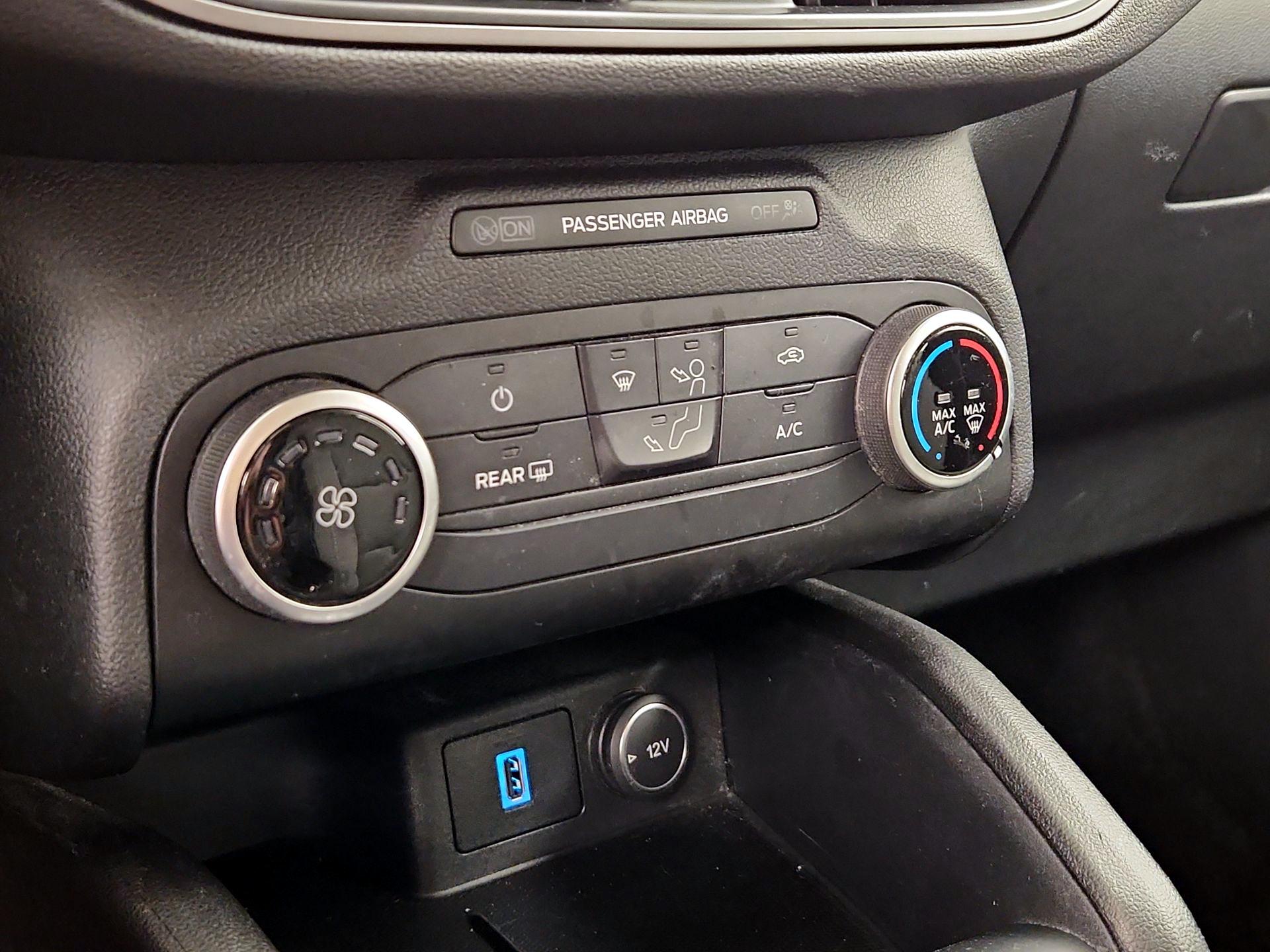 Thumbnail: 2020 Ford Escape - 16