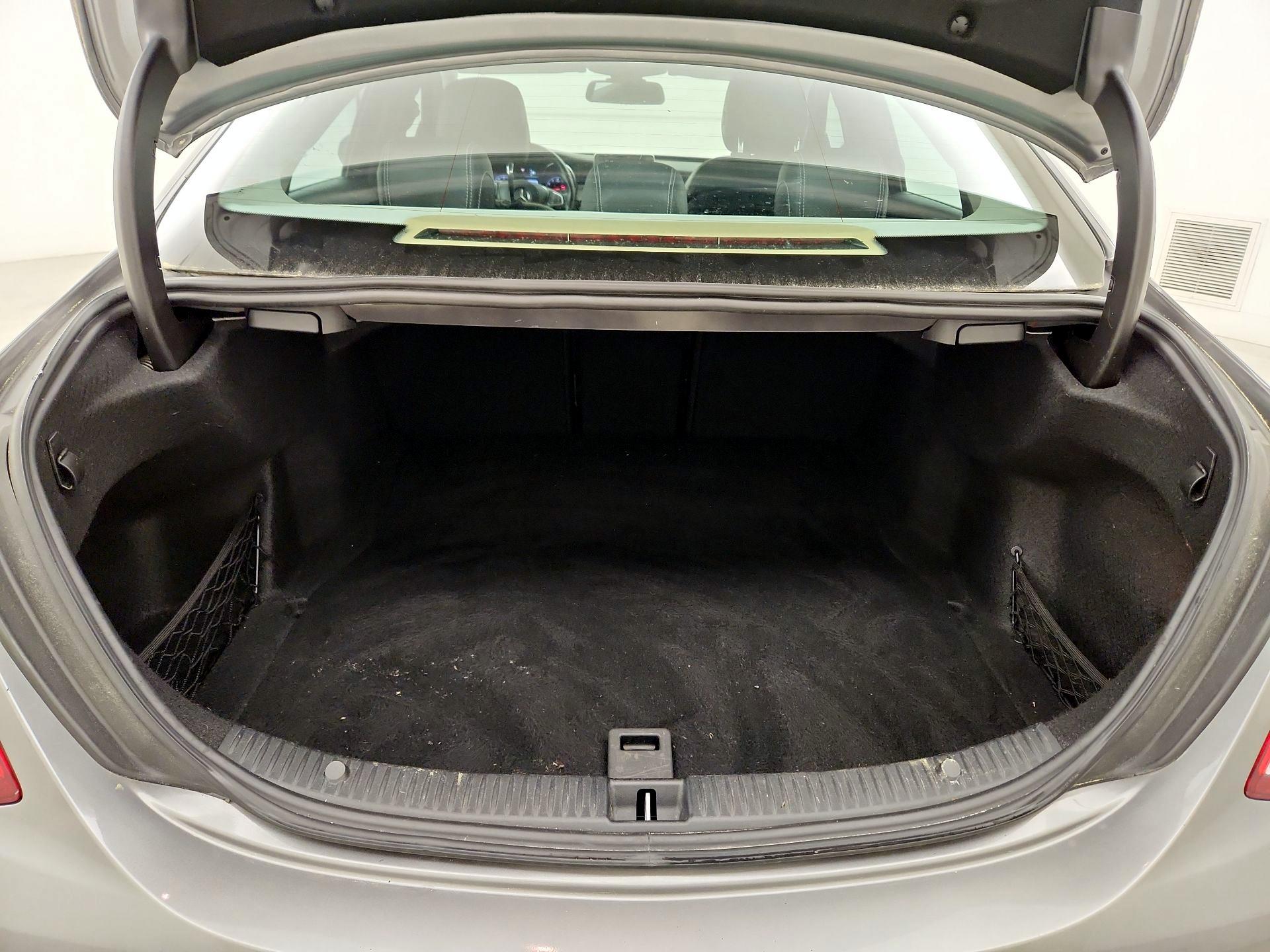 Thumbnail: 2015 Mercedes-Benz C-Class - 17