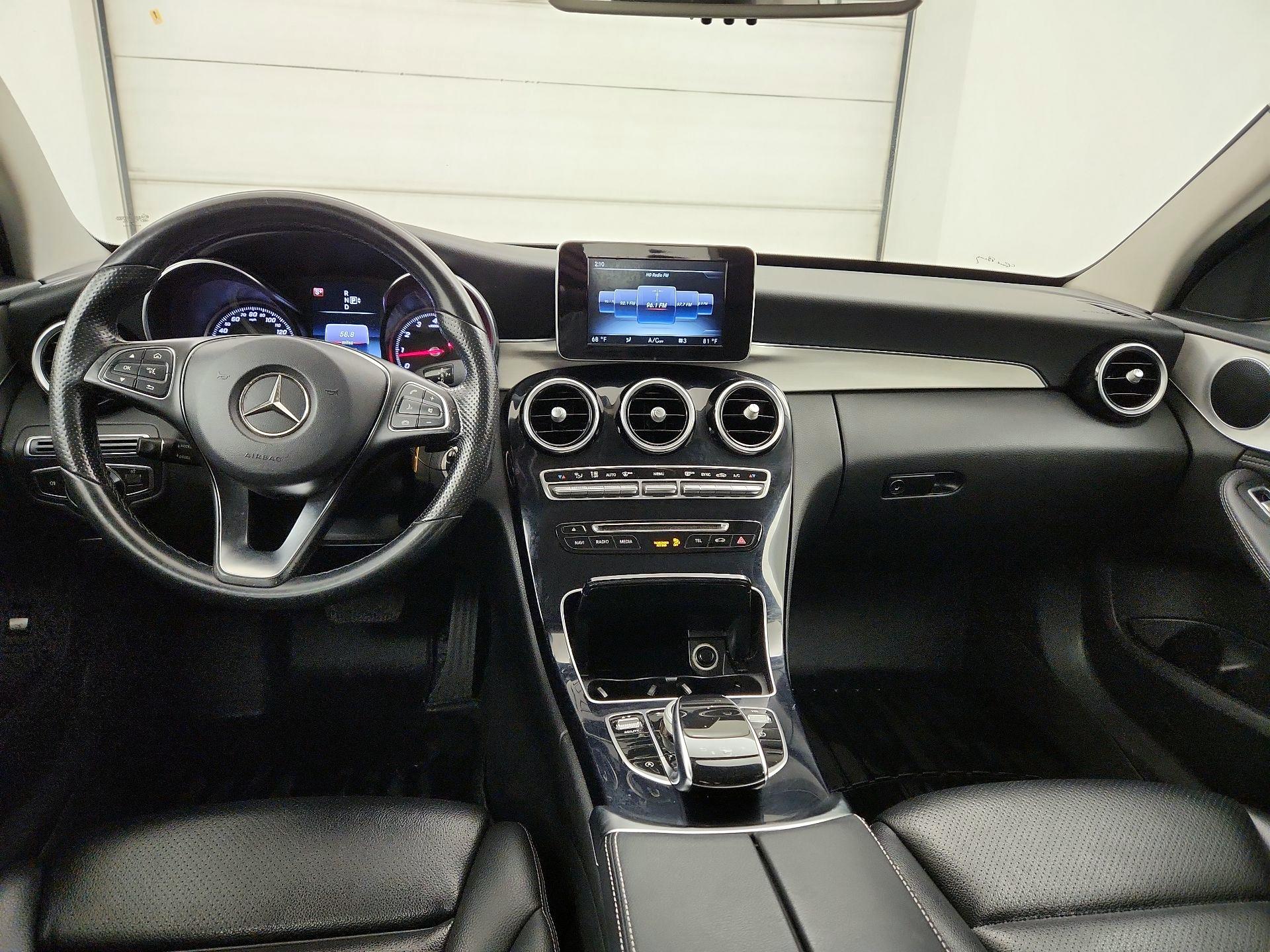 Thumbnail: 2015 Mercedes-Benz C-Class - 8