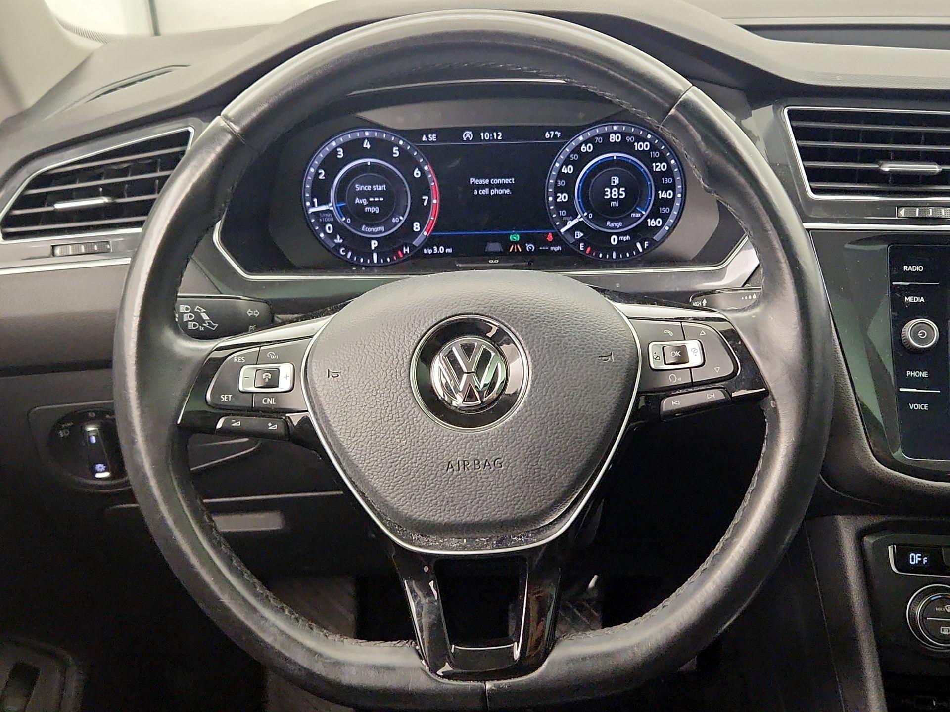 Thumbnail: 2018 Volkswagen Tiguan - 10