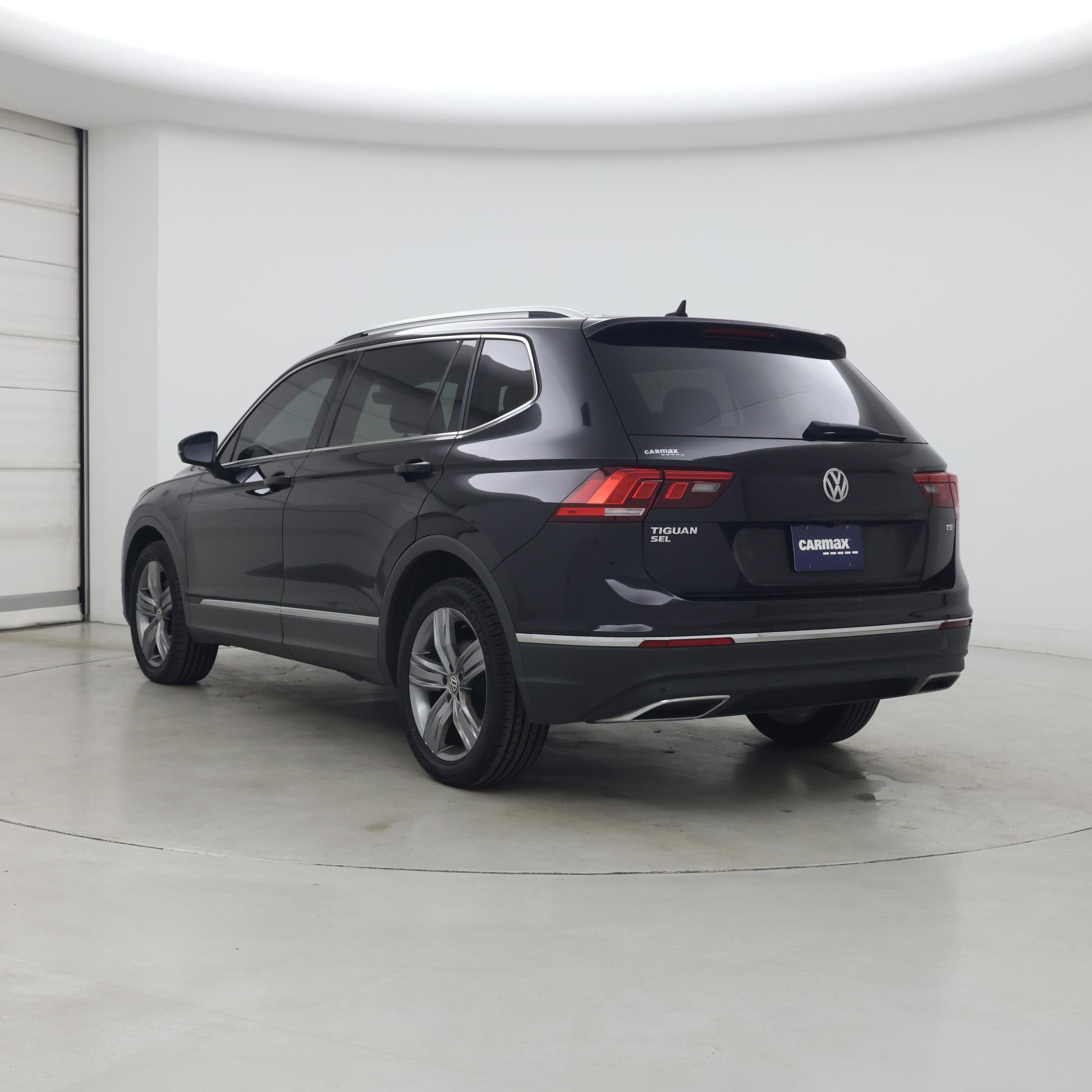 Thumbnail: 2018 Volkswagen Tiguan - 2