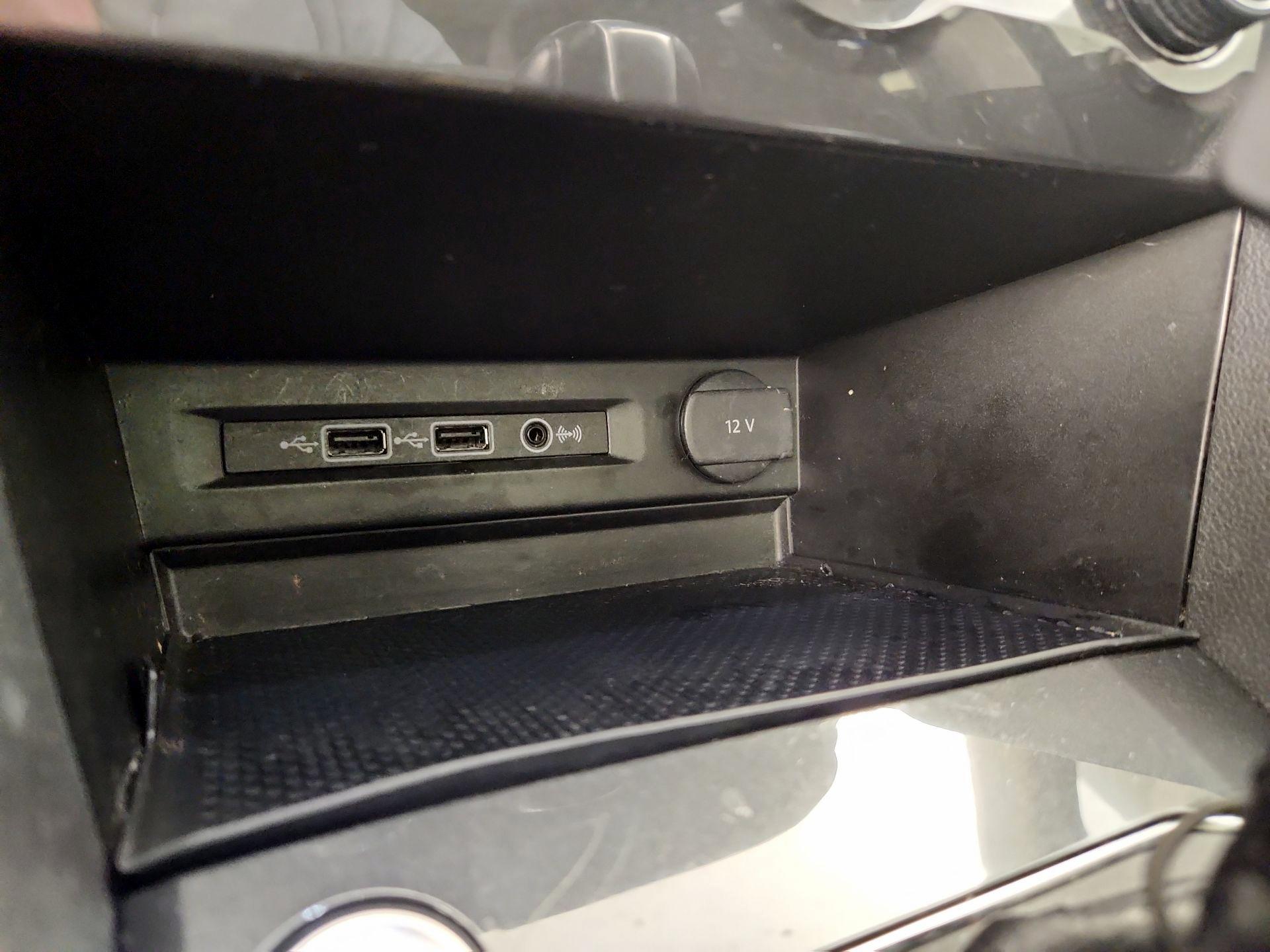 Thumbnail: 2018 Volkswagen Tiguan - 19