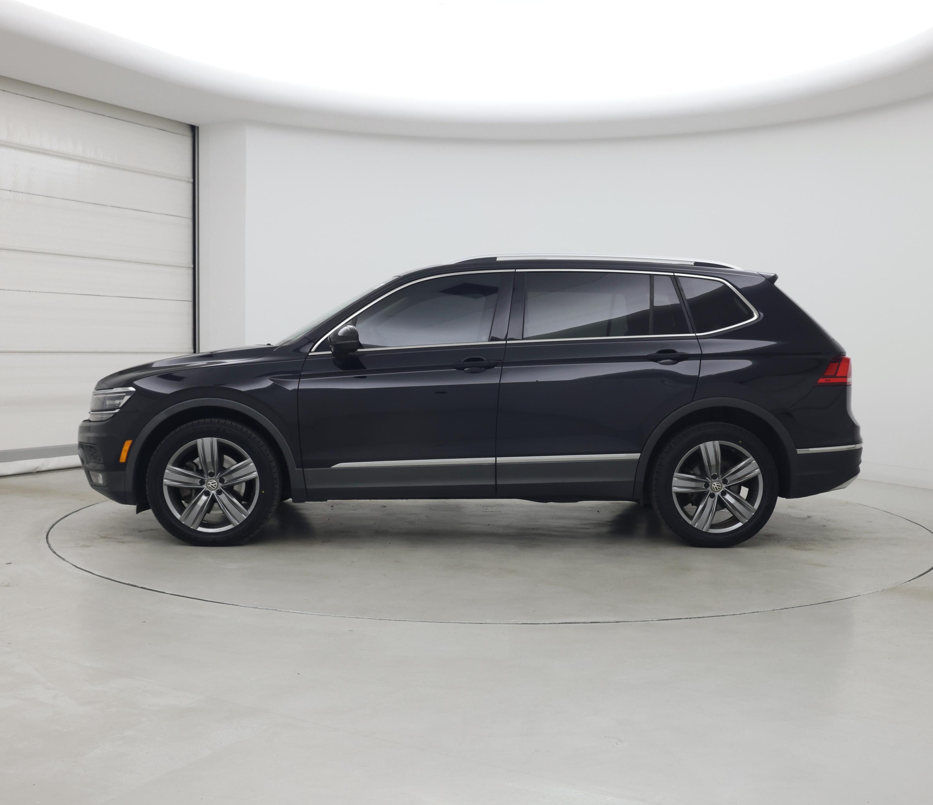 Thumbnail: 2018 Volkswagen Tiguan - 3