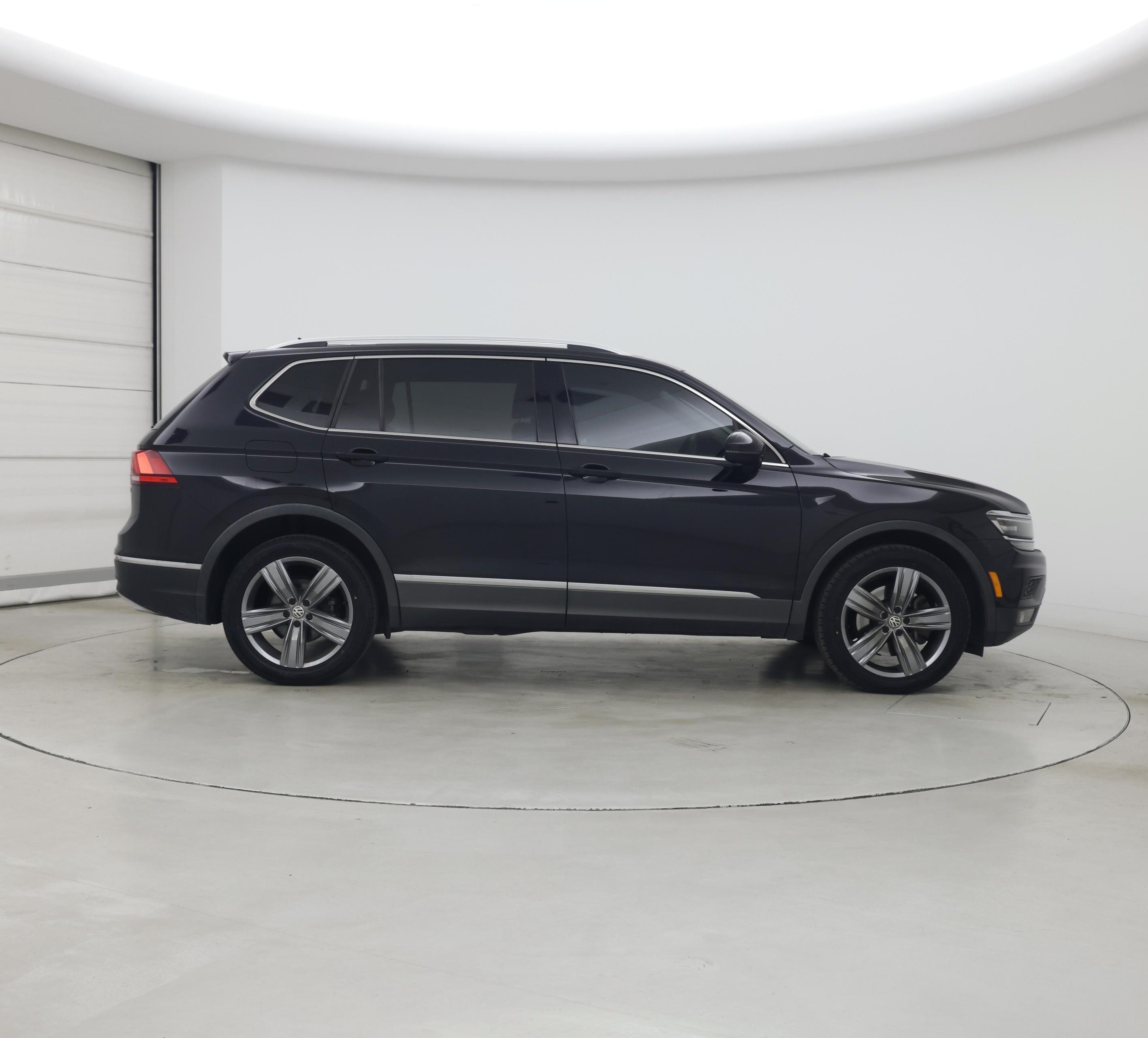 Thumbnail: 2018 Volkswagen Tiguan - 7