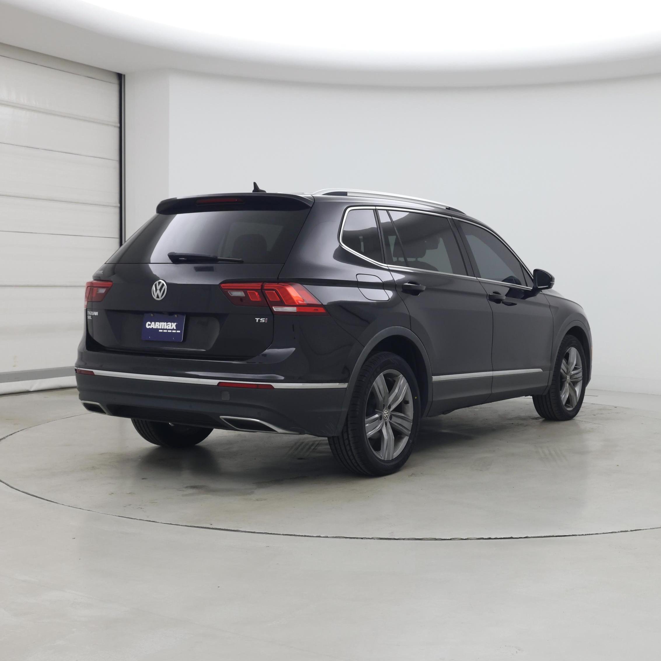 Thumbnail: 2018 Volkswagen Tiguan - 8