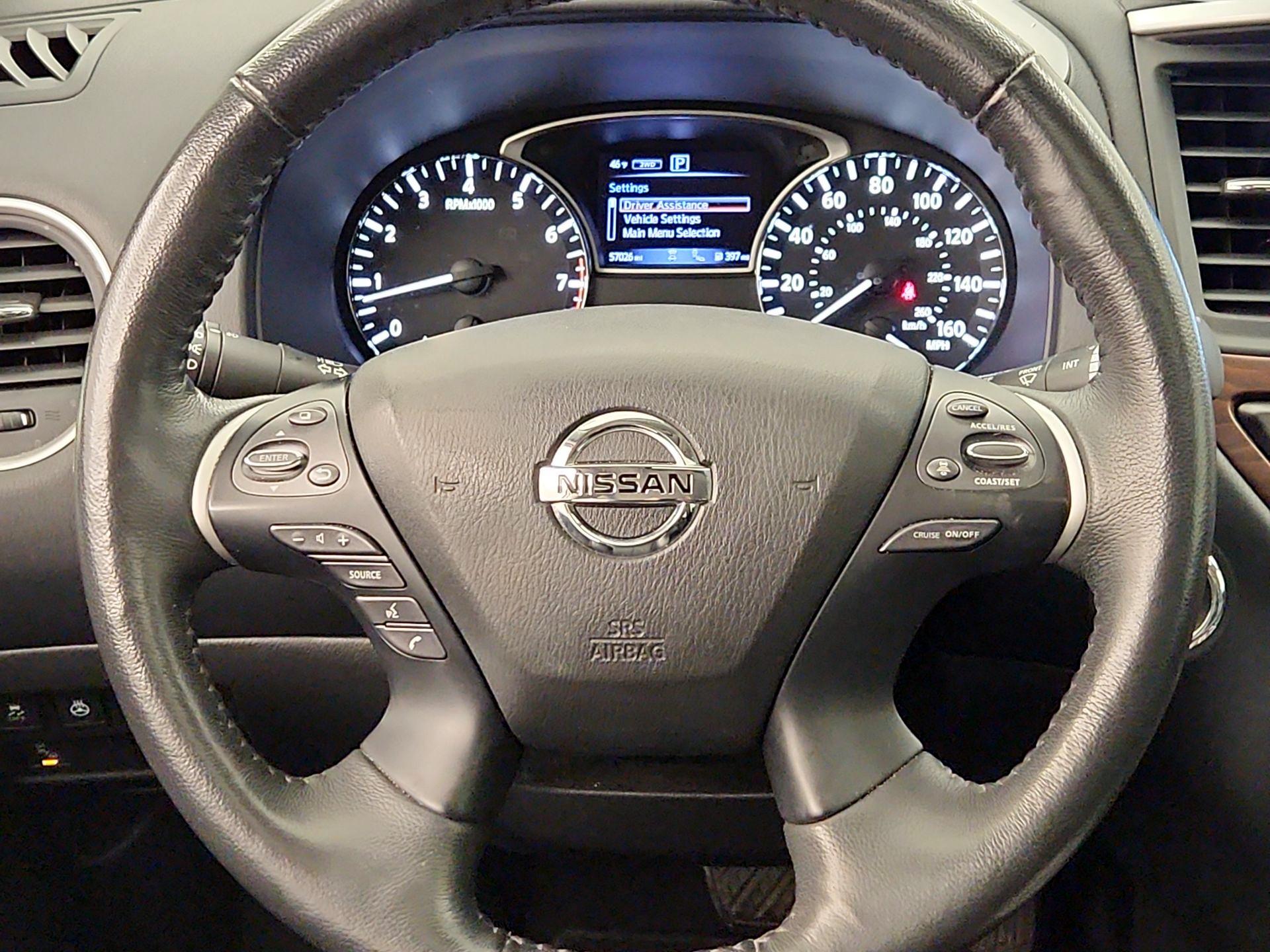 Thumbnail: 2020 Nissan Pathfinder - 10