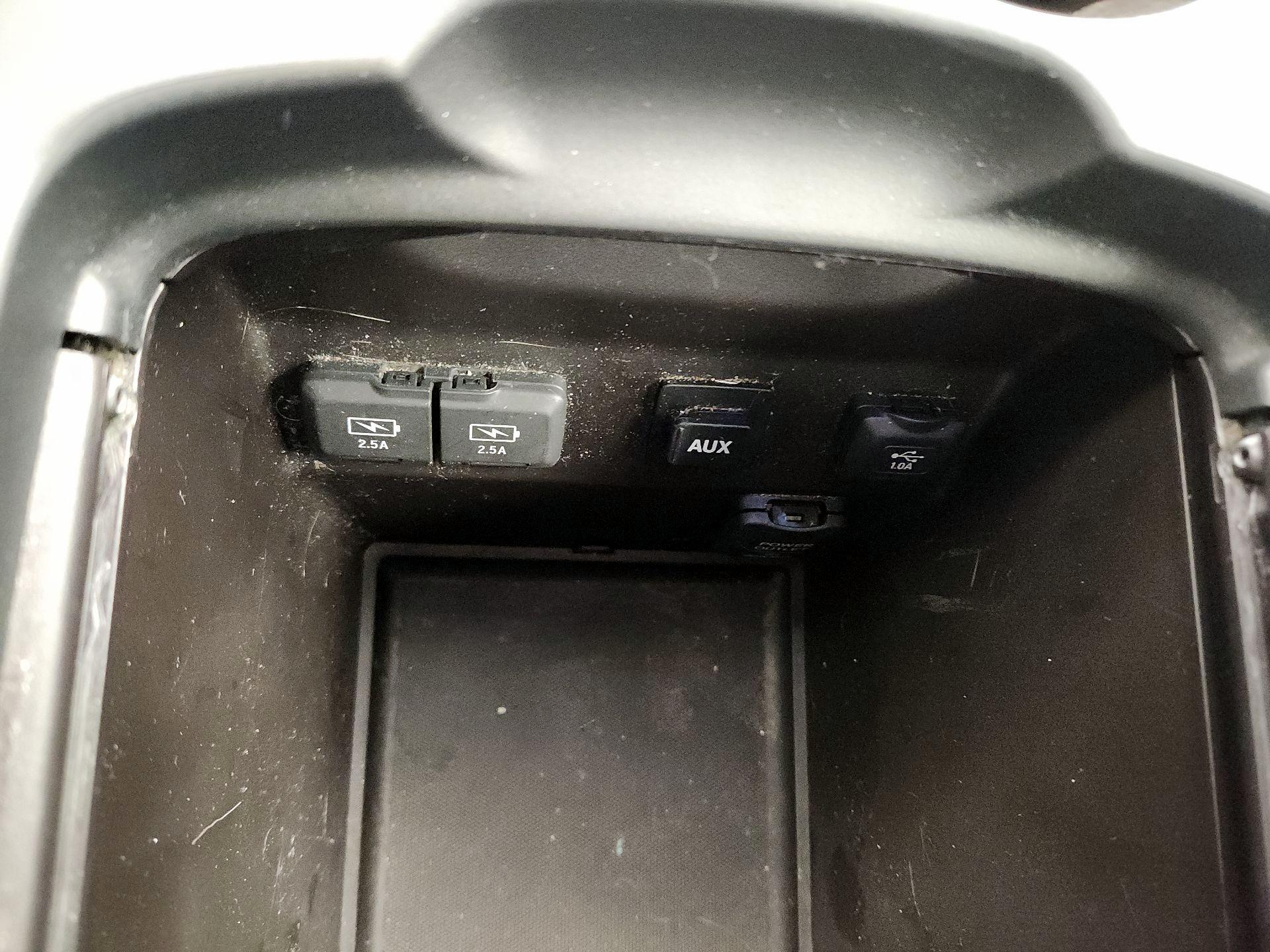 Thumbnail: 2017 Acura MDX - 19