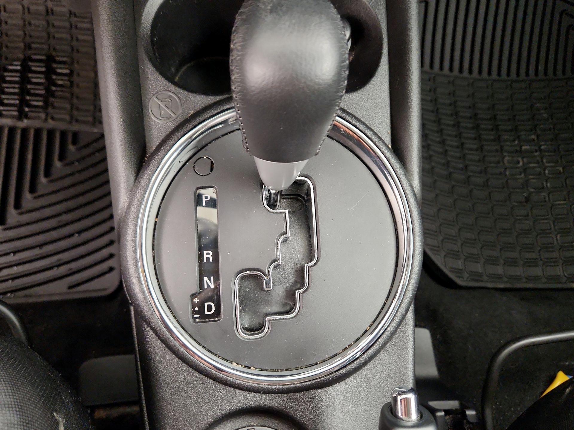 Thumbnail: 2015 Mitsubishi Outlander Sport - 14