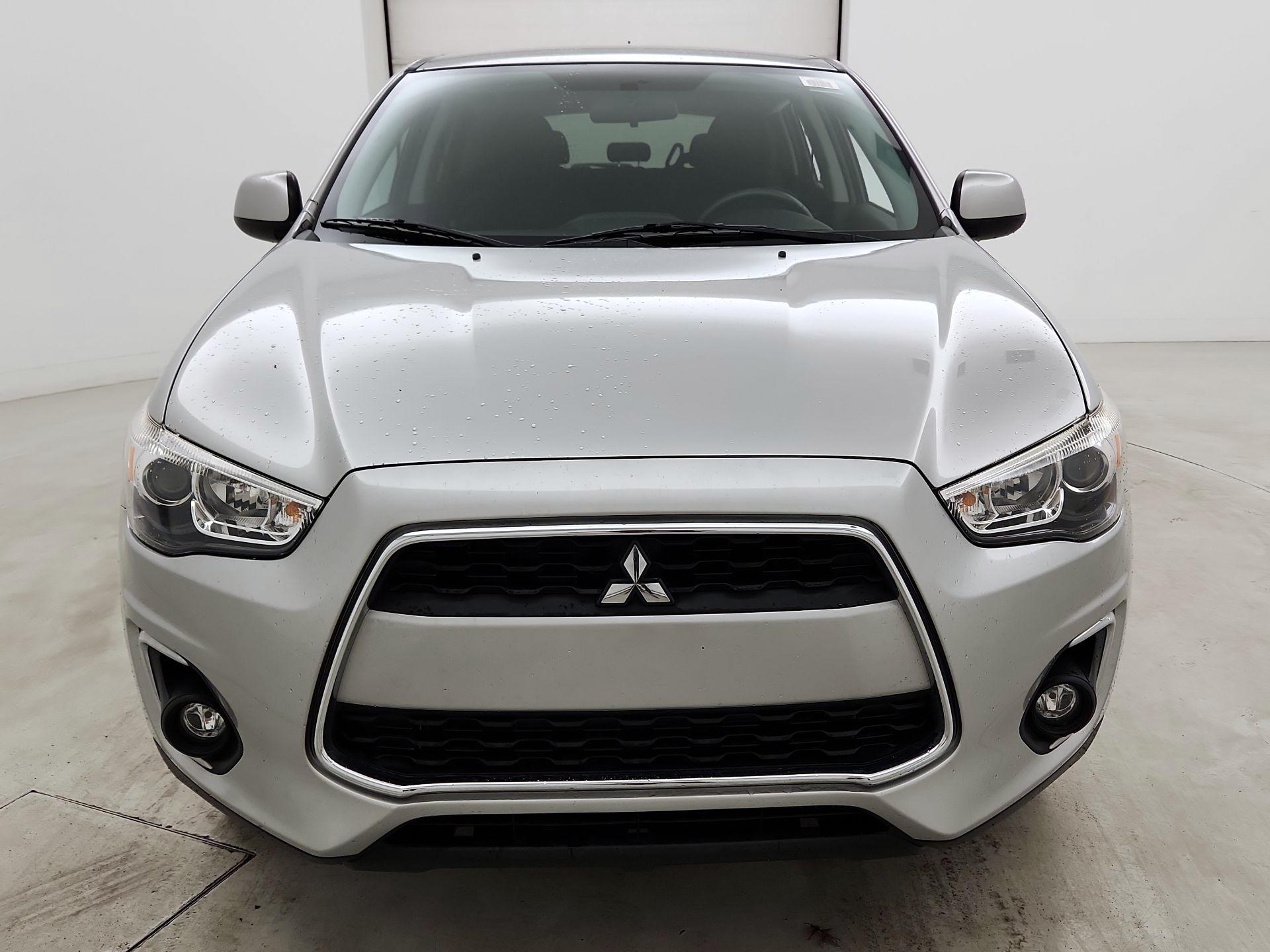 Thumbnail: 2015 Mitsubishi Outlander Sport - 2