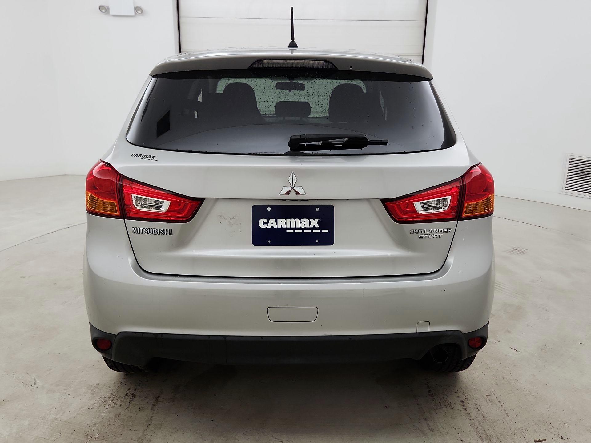 Thumbnail: 2015 Mitsubishi Outlander Sport - 6