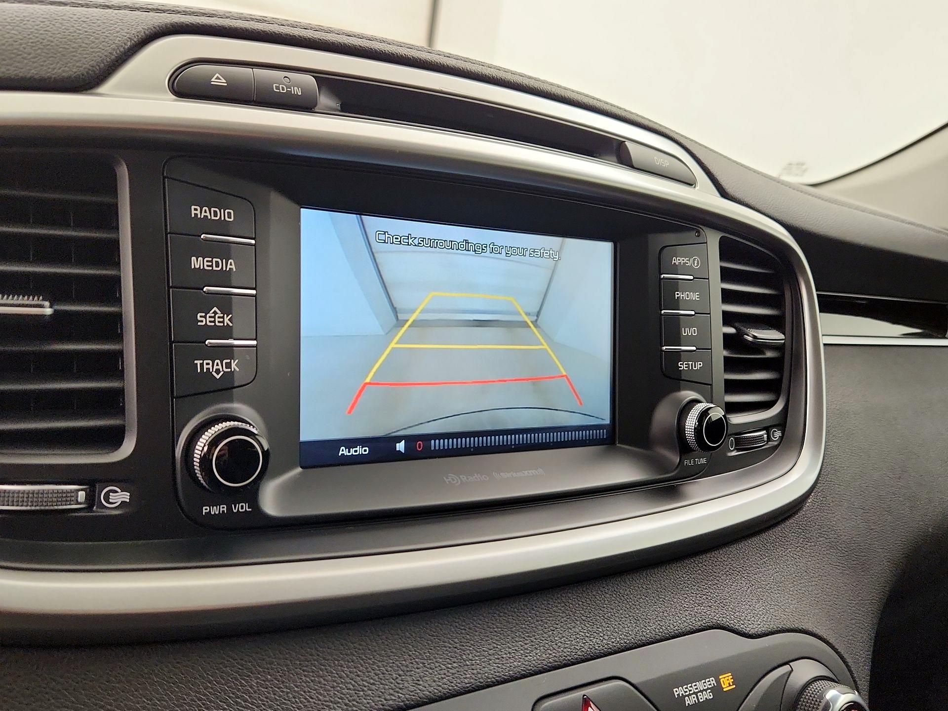 Thumbnail: 2017 Kia Sorento - 12