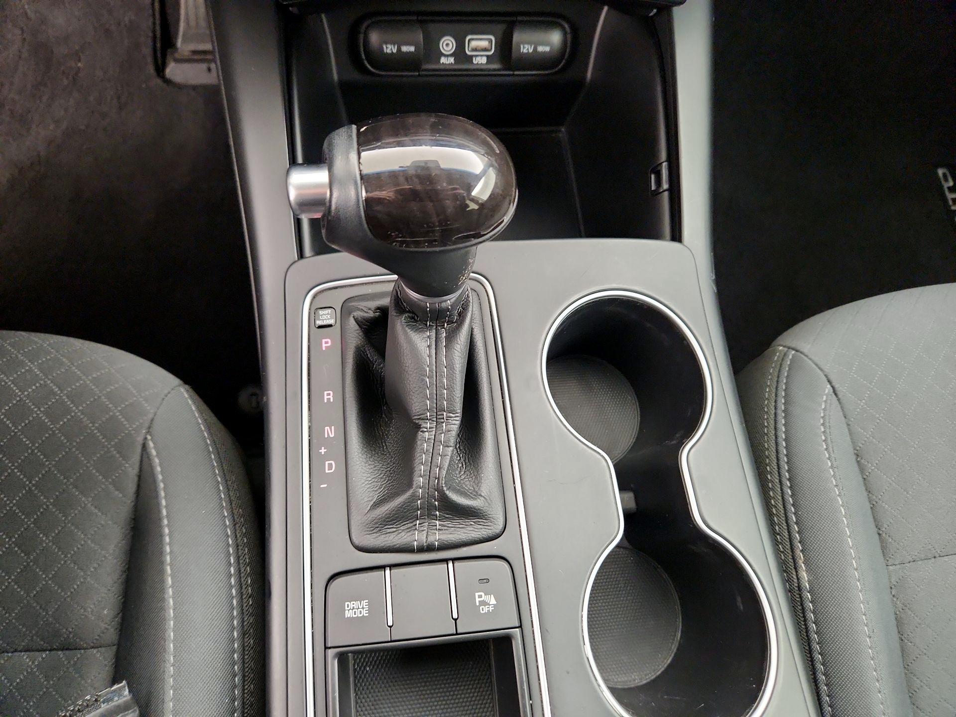 Thumbnail: 2017 Kia Sorento - 15