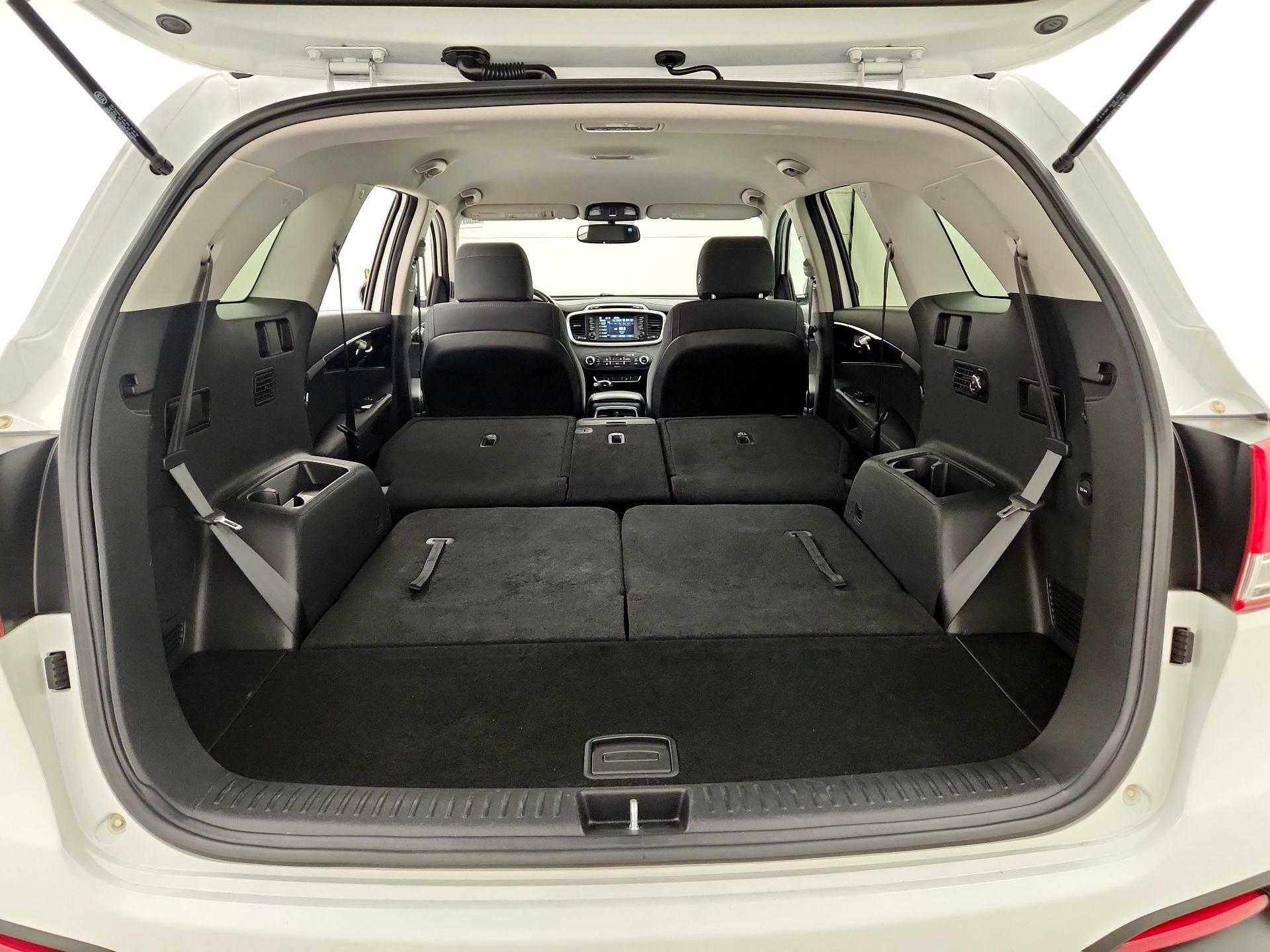 Thumbnail: 2017 Kia Sorento - 20