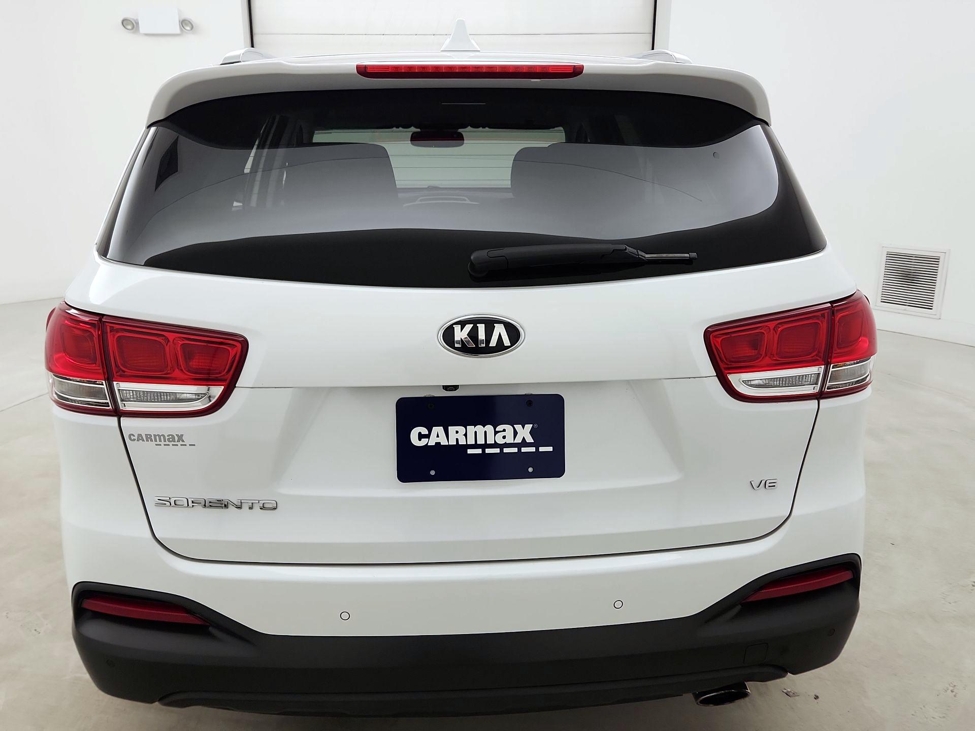 Thumbnail: 2017 Kia Sorento - 6