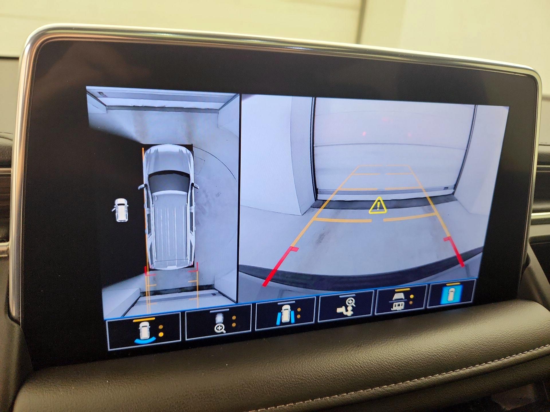 Thumbnail: 2021 Chevrolet Suburban - 14