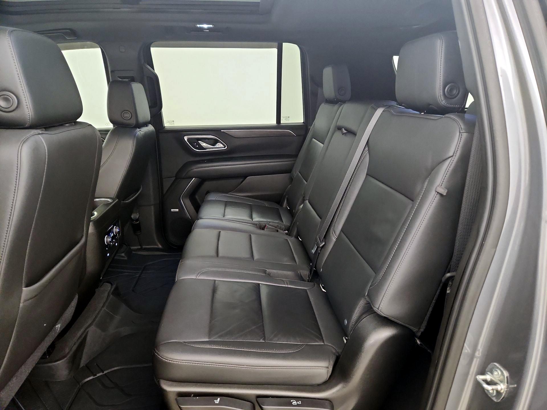 Thumbnail: 2021 Chevrolet Suburban - 20