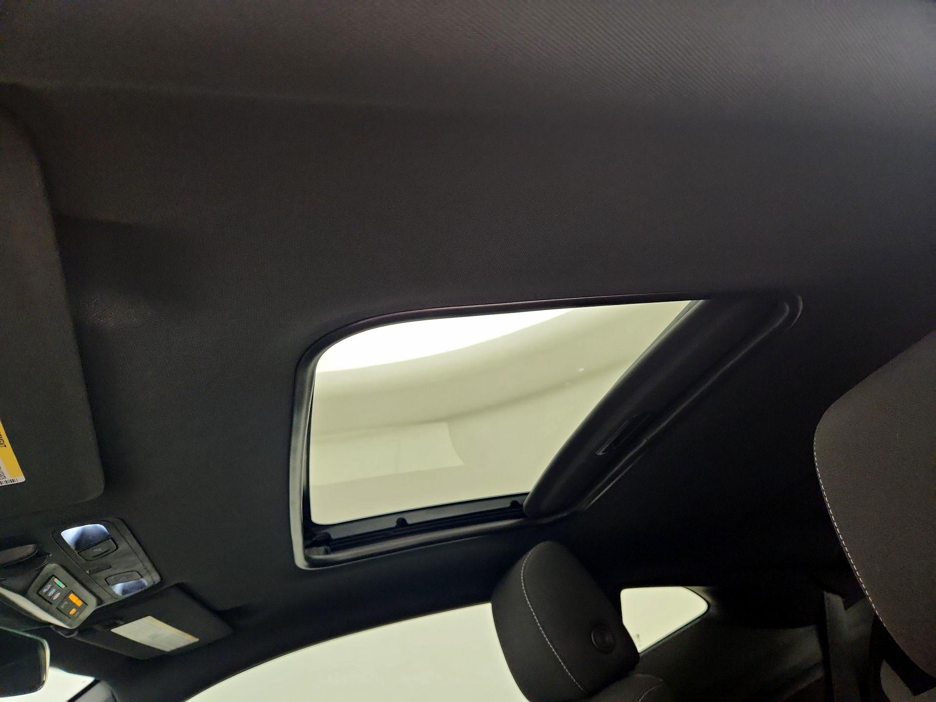 Thumbnail: 2021 Chevrolet Camaro - 19