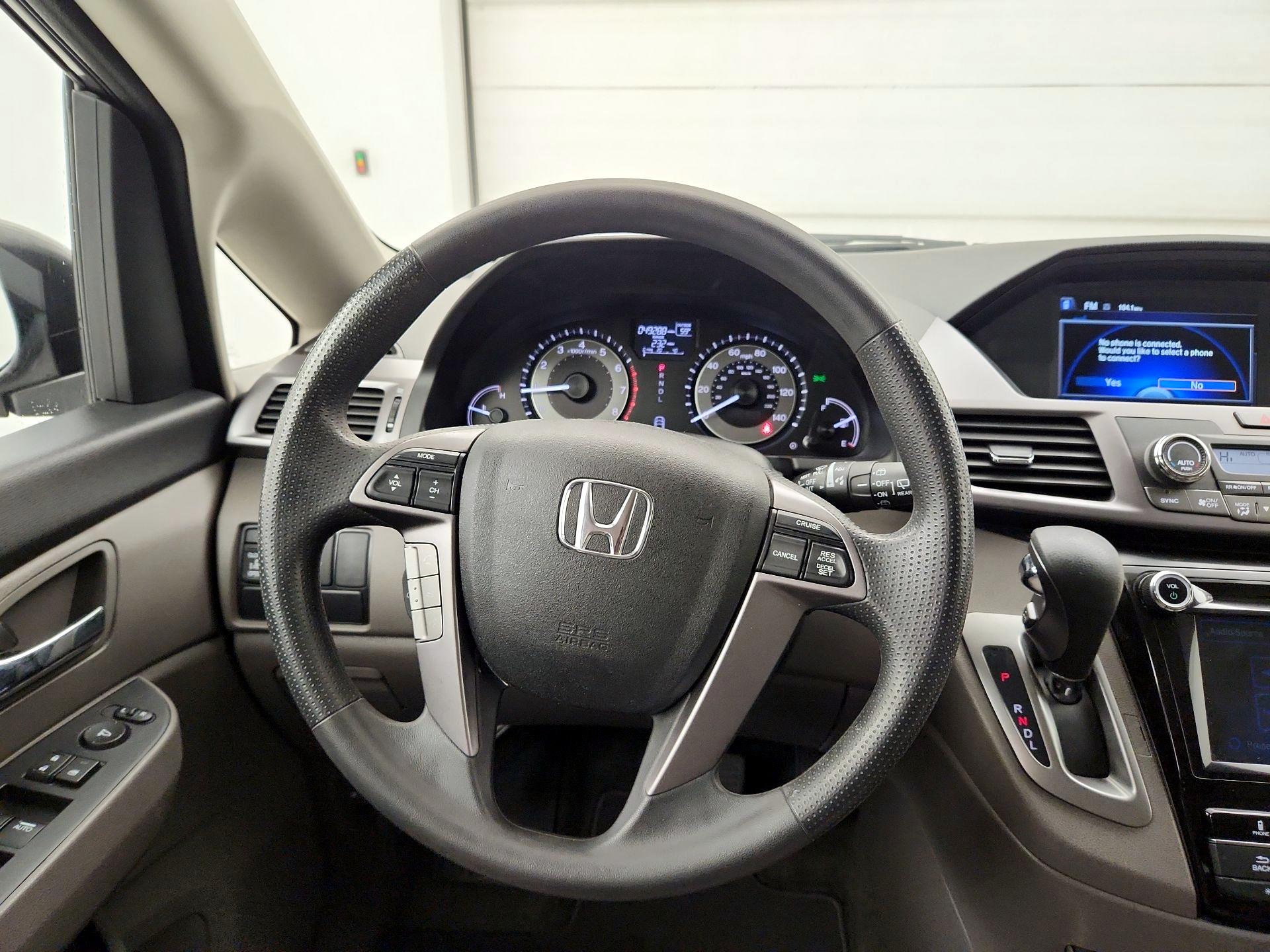 Thumbnail: 2014 Honda Odyssey - 10