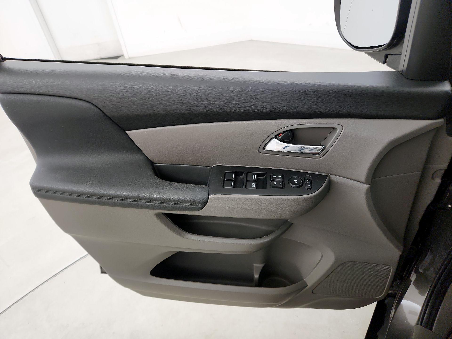 Thumbnail: 2014 Honda Odyssey - 12