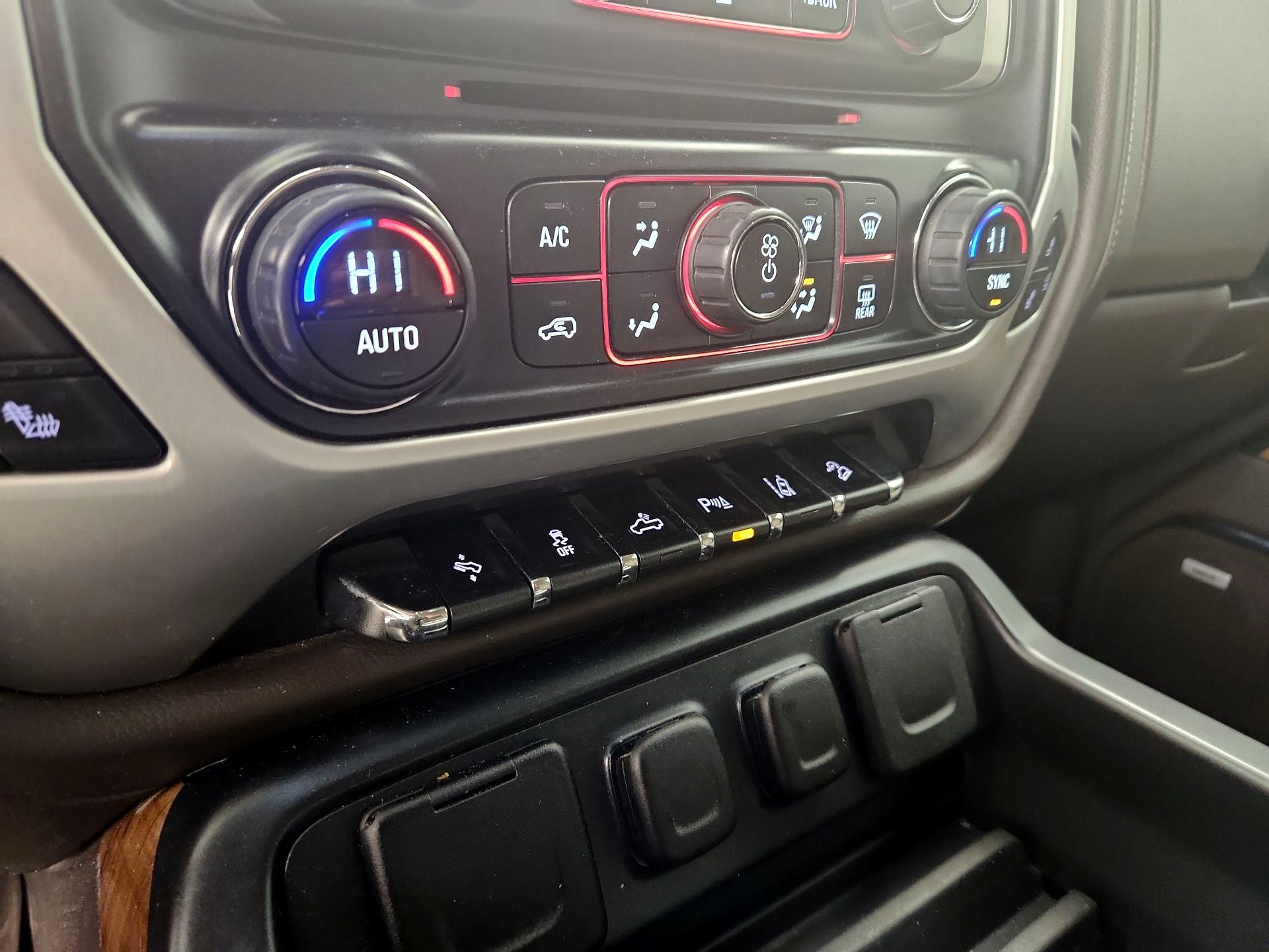 Thumbnail: 2015 GMC Sierra 1500 - 16