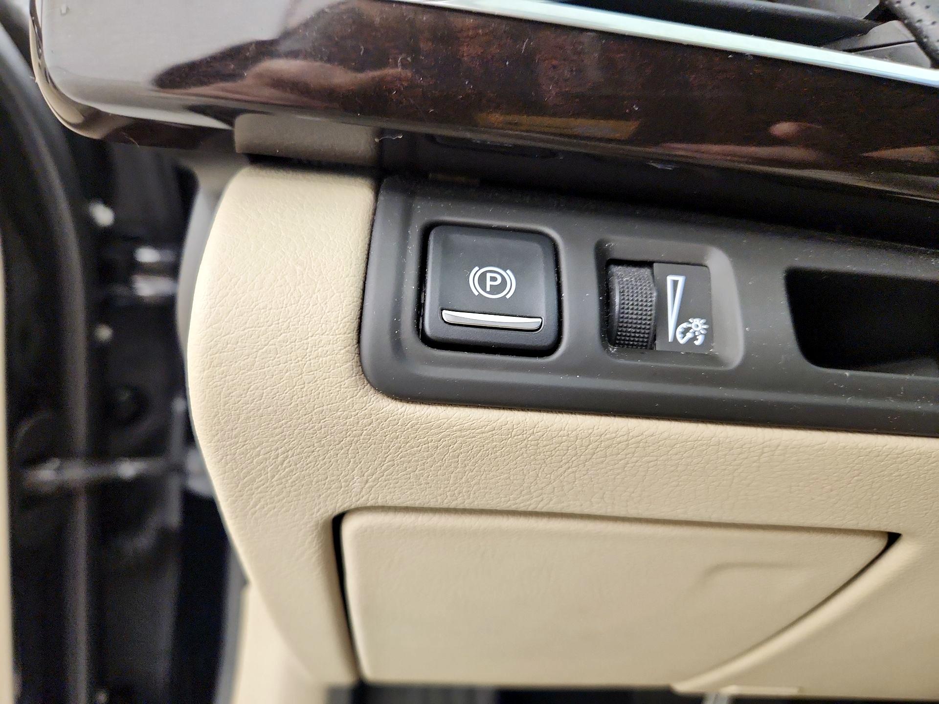 Thumbnail: 2018 Cadillac CT6 - 13