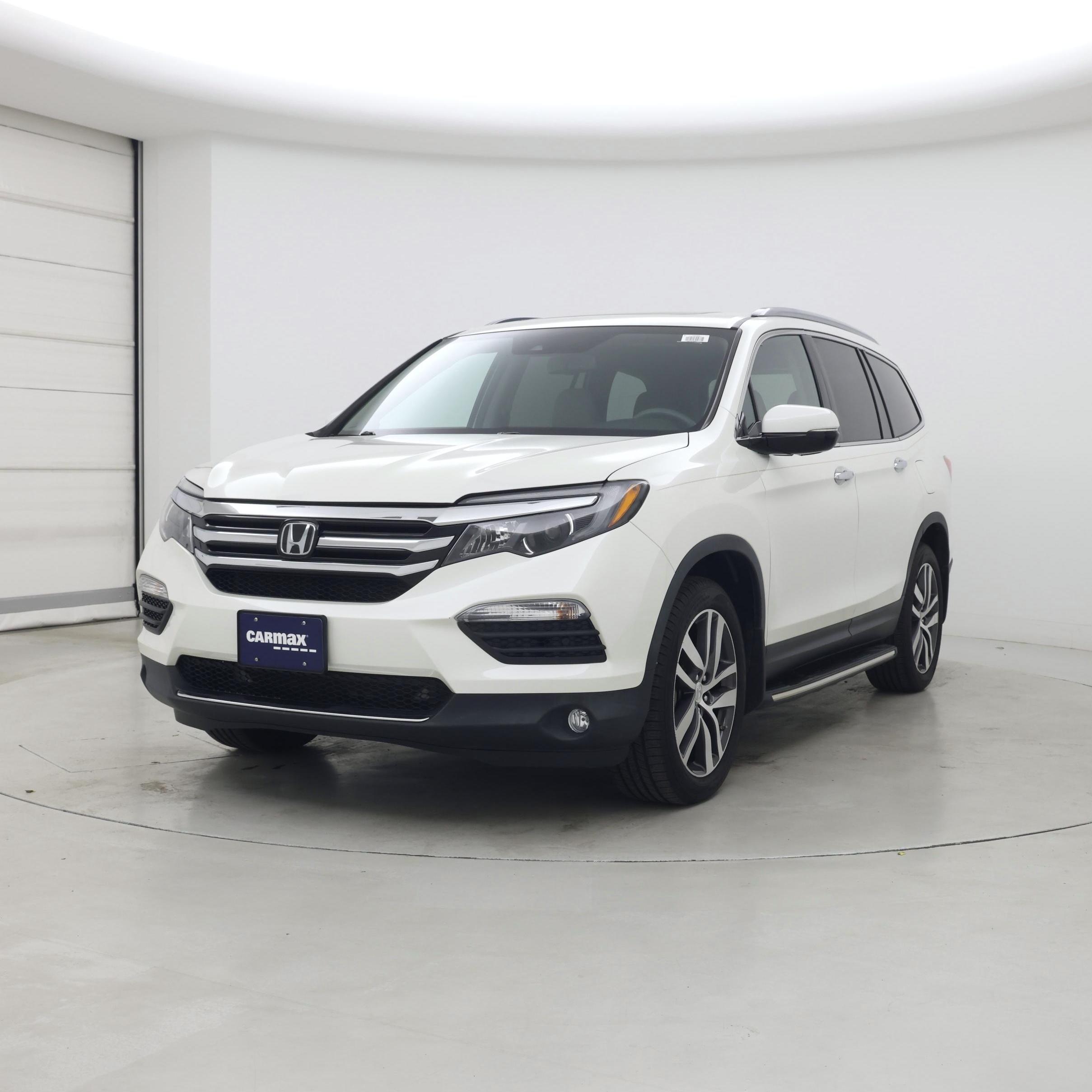 Thumbnail: 2017 Honda Pilot - 4