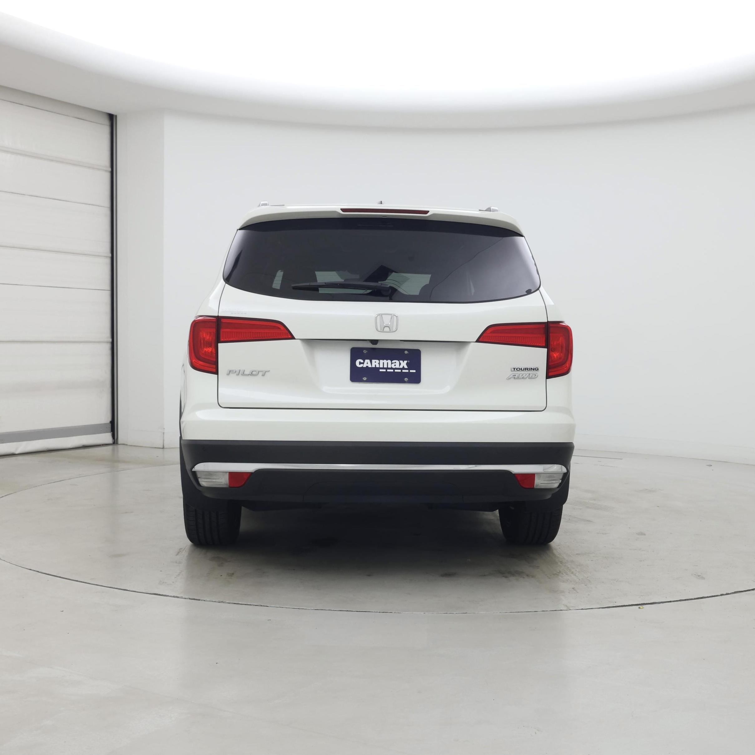 Thumbnail: 2017 Honda Pilot - 6