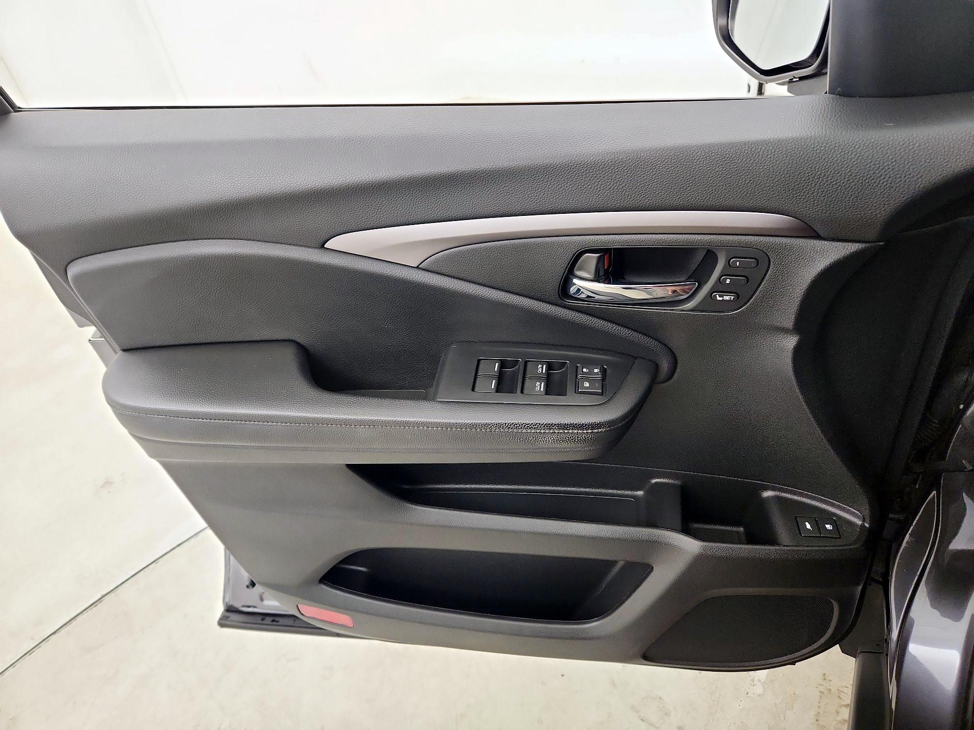 Thumbnail: 2021 Honda Passport - 12